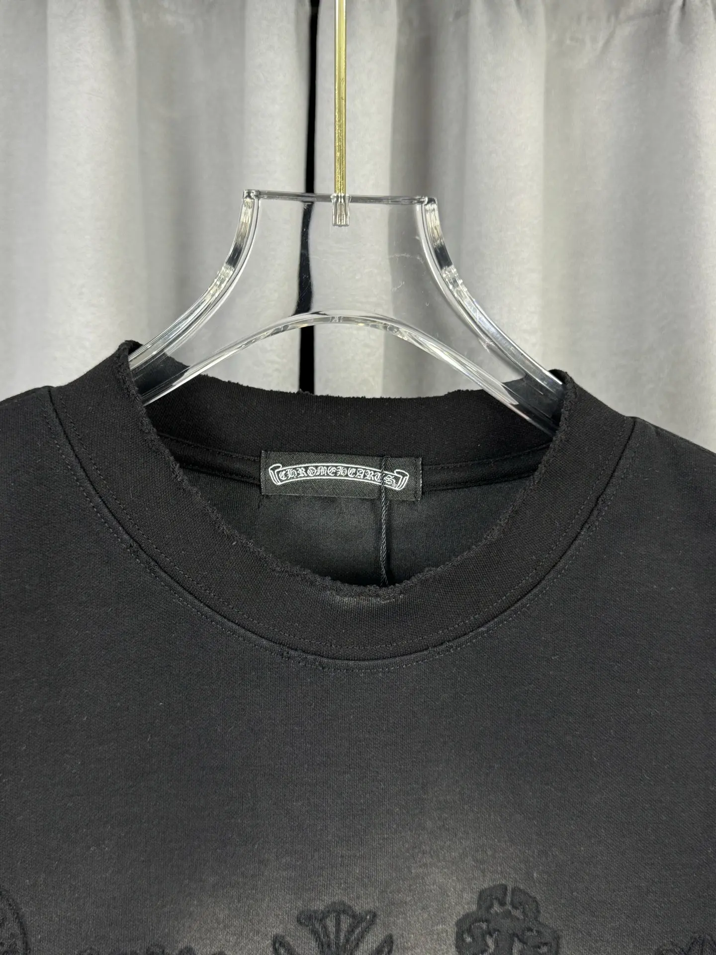 Acid-Wash Embroidered Cross T-Shirt D16519601 — view 7