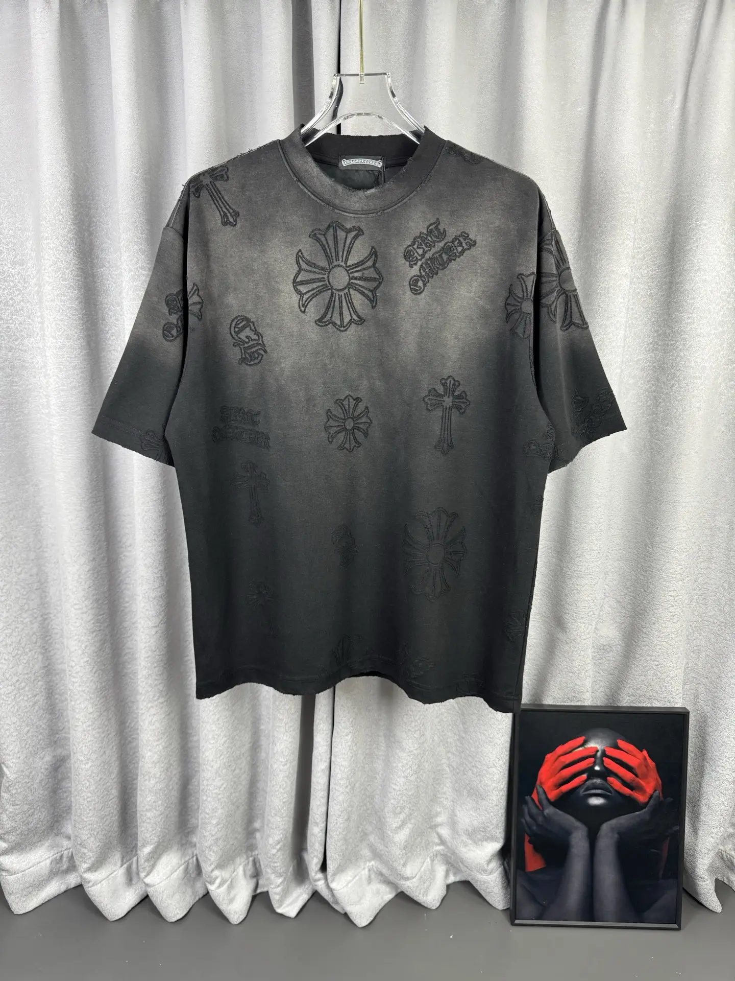 Acid-Wash Embroidered Cross T-Shirt D16519603