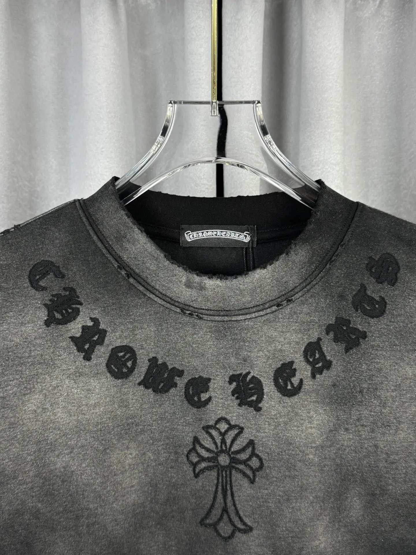 Acid-Wash Embroidered Cotton T-Shirt D16519597 — view 5