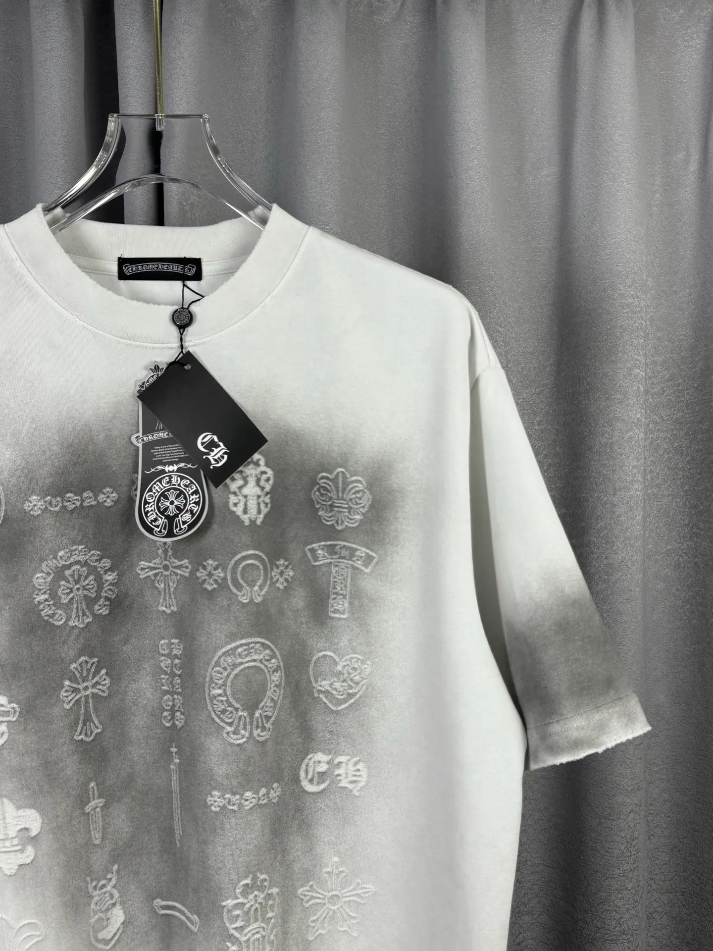Acid-Wash Embroidered Cotton T-Shirt D16519602 — view 4