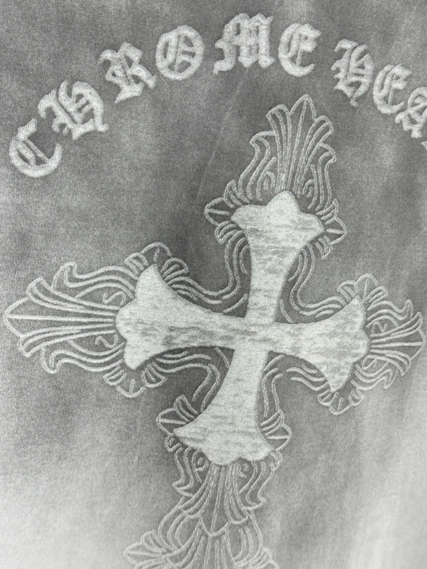 Acid-Wash Distressed Cross Embroidered T-Shirt D16519594 — view 8