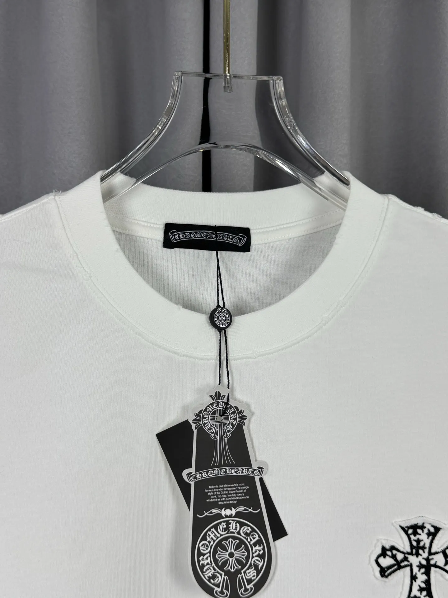 Chrome Hearts Acid-Wash Distressed Cross Patch T-Shirt D16519591 — view 5