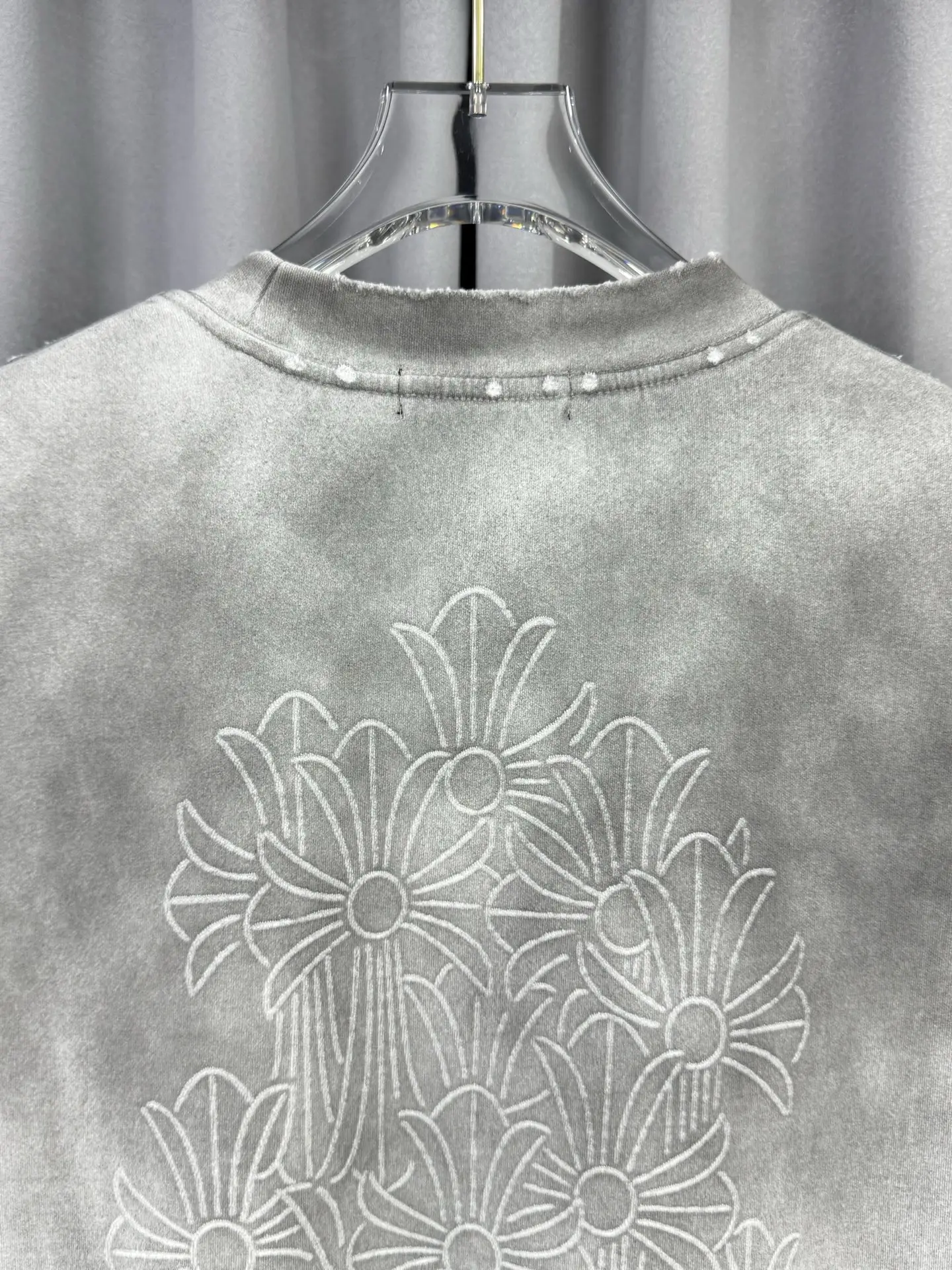 Acid-Wash Embroidered Logo T-Shirt D16519598 — view 9