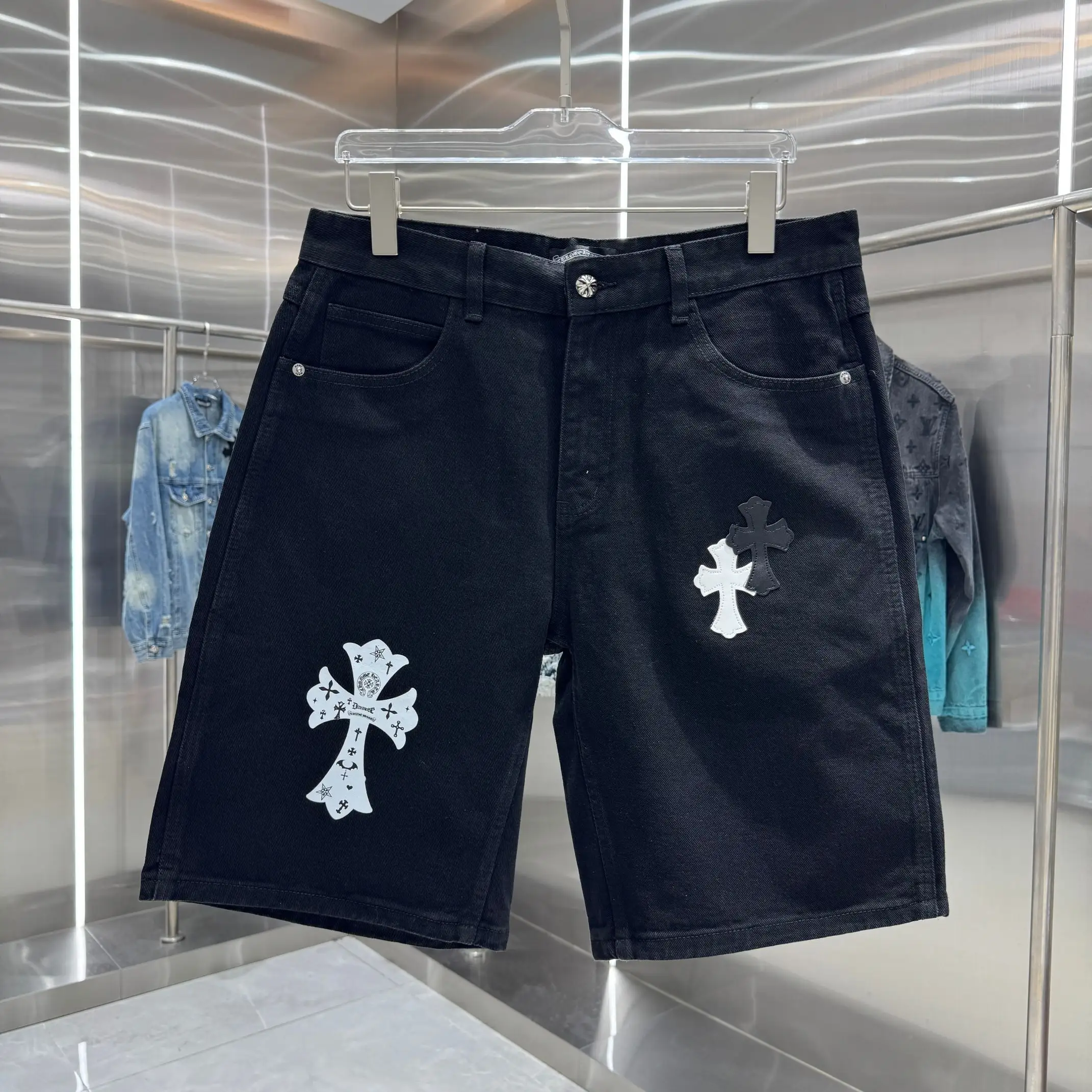 Cross Patch Embossed Denim Shorts D17019117
