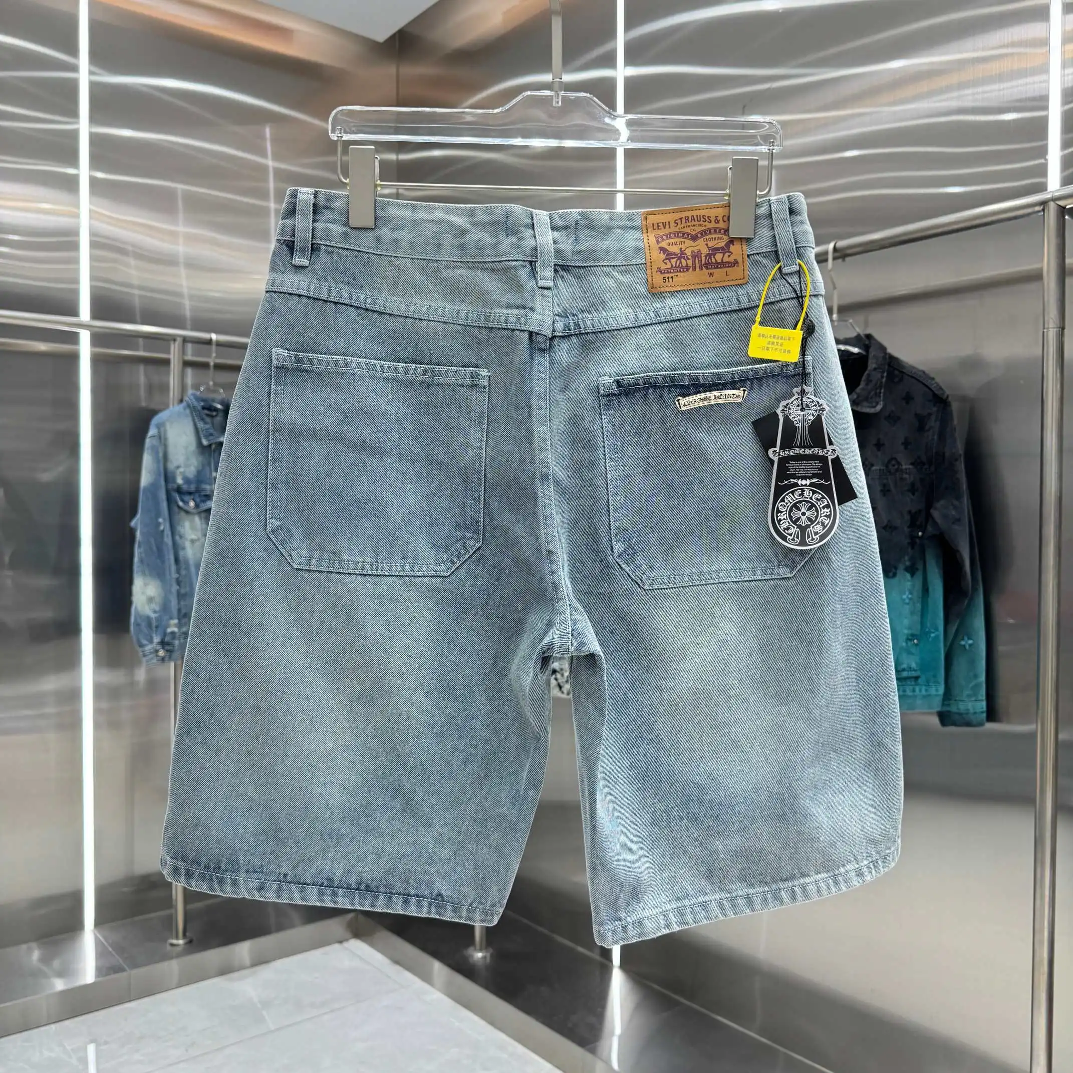 Cross Patch Distressed Denim Shorts D17019116 — view 2