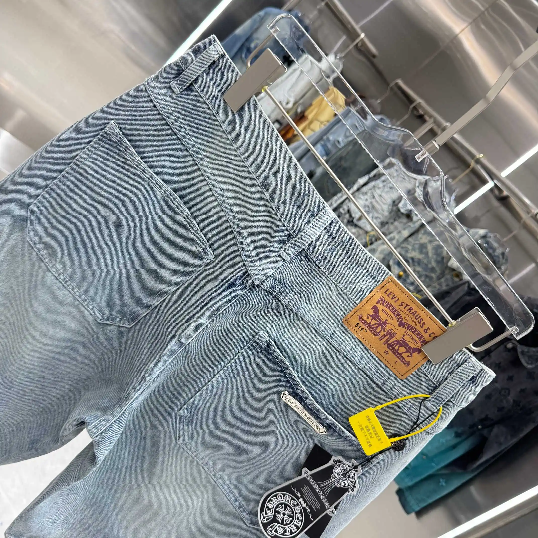 Cross Patch Distressed Denim Shorts D17019116 — view 5