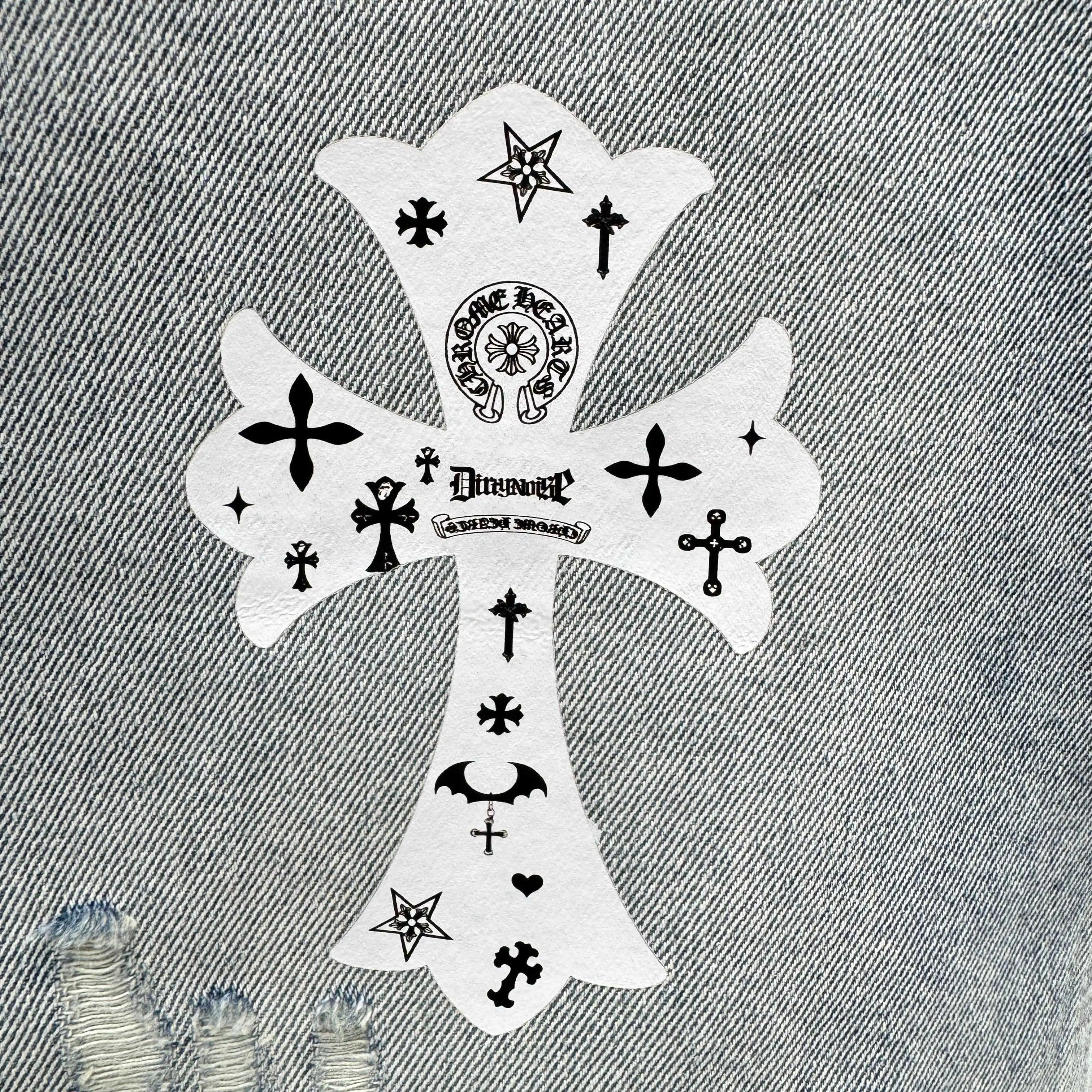 Cross Patch Distressed Denim Shorts D17019116 — view 8