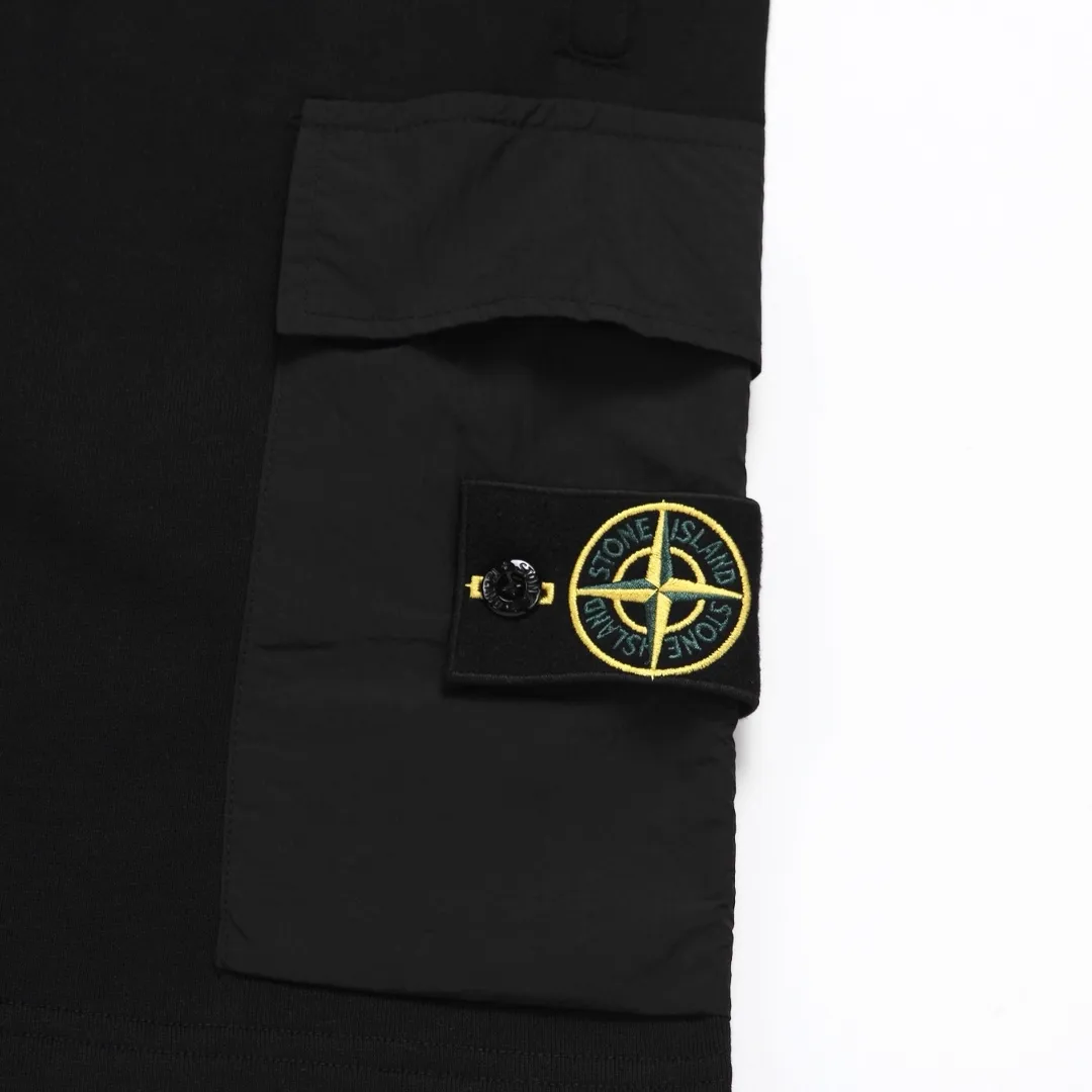 Compass Patch Cargo Sweat Shorts D17012514 — view 4