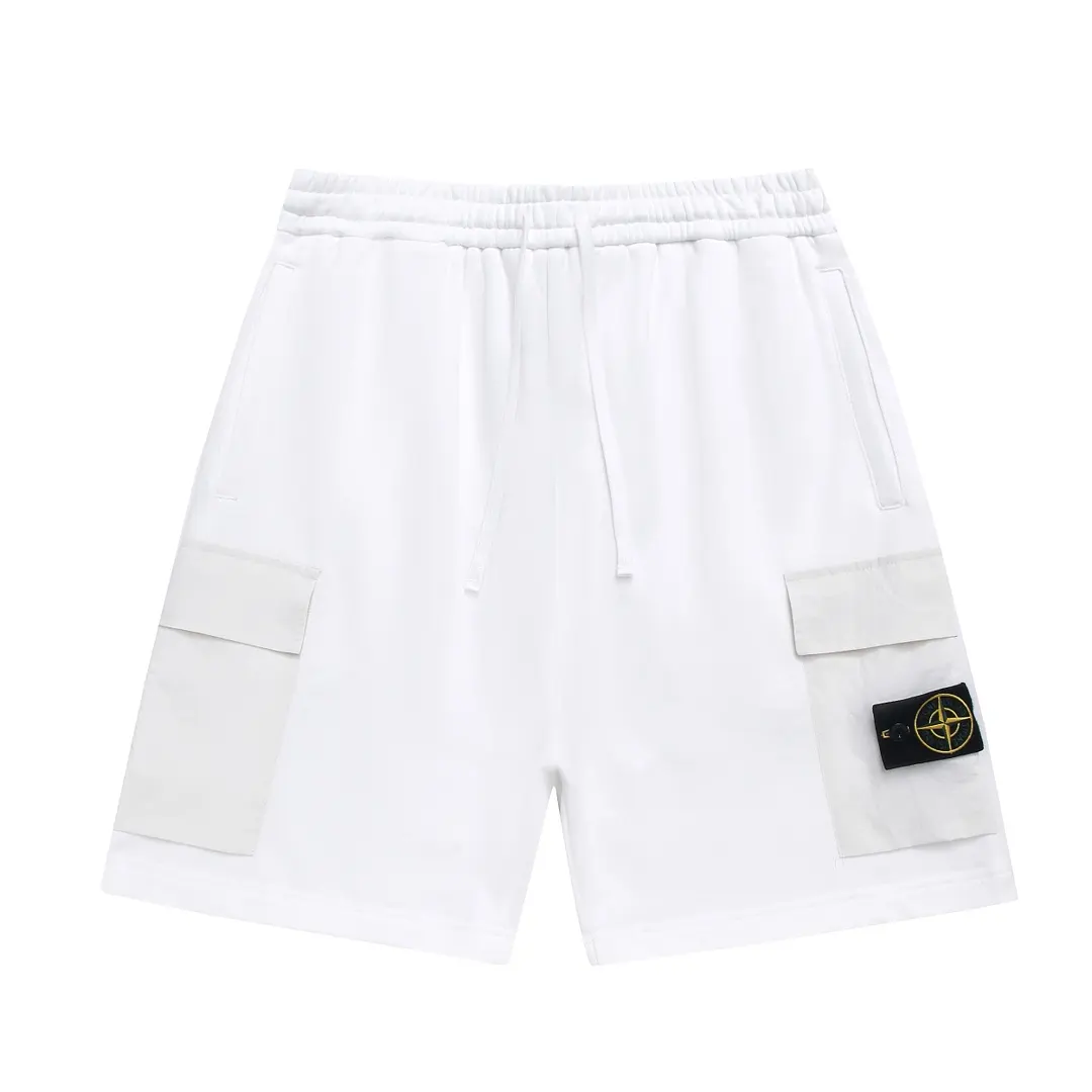 Compass Patch Cargo Sweat Shorts D17012513