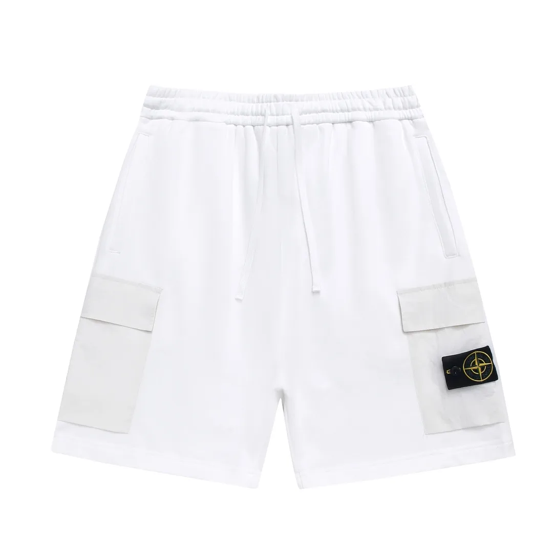 Compass Patch Cargo Sweat Shorts D17012513