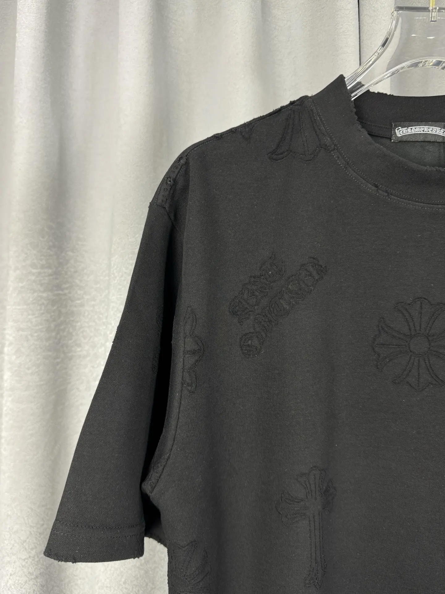 Acid-Wash Laser-Cut Cross T-Shirt D17019554 — view 5