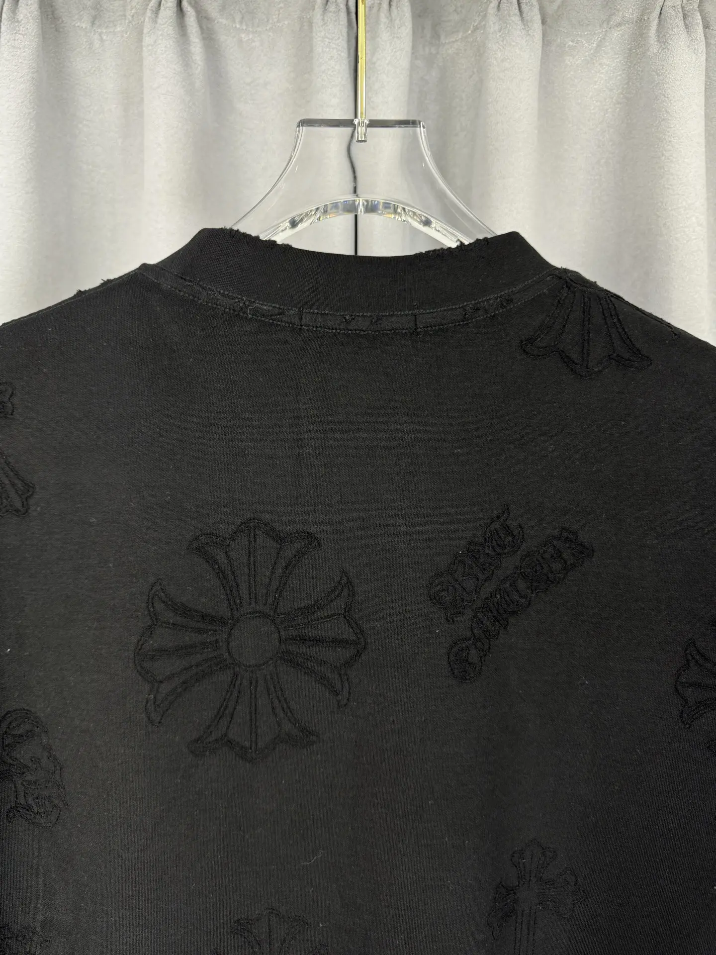 Acid-Wash Laser-Cut Cross T-Shirt D17019554 — view 9
