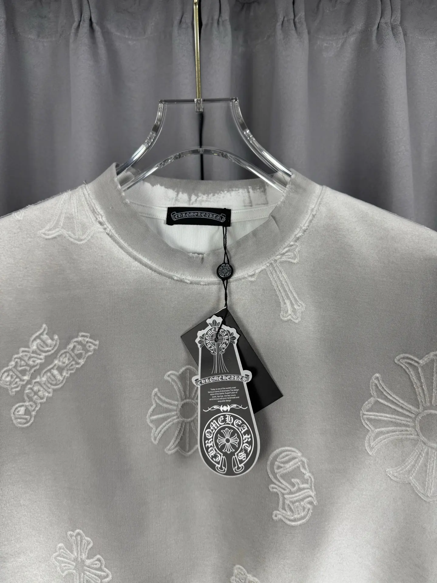 Acid-Wash Laser-Cut Cross T-Shirt D17019553 — view 4