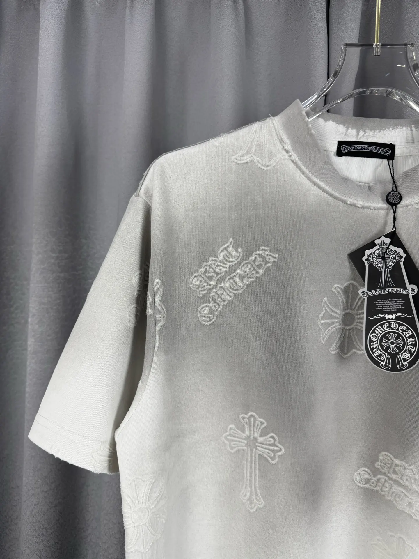 Acid-Wash Laser-Cut Cross T-Shirt D17019553 — view 6
