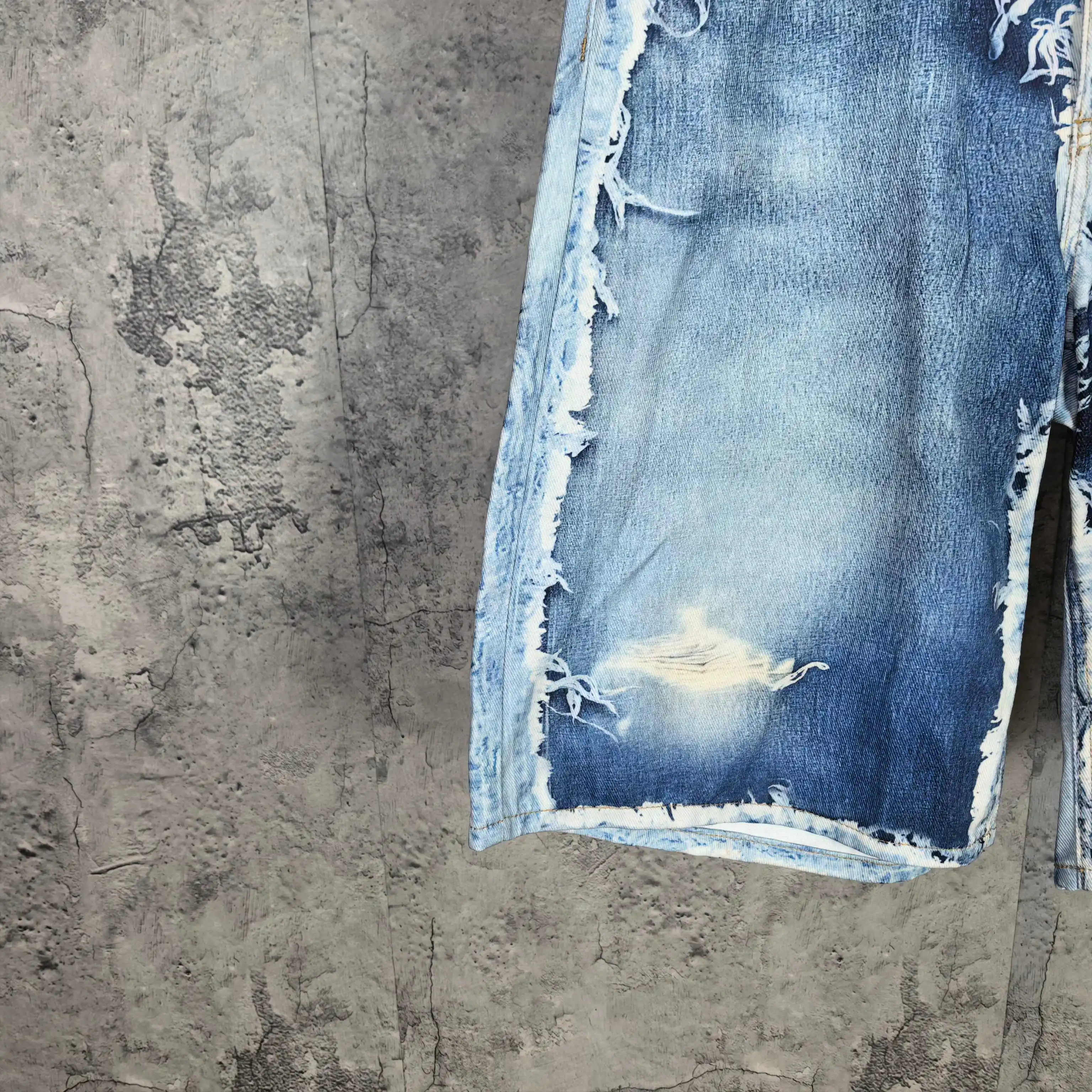 1981 Series 3D-Print Distressed Denim Shorts D17524526 — view 10