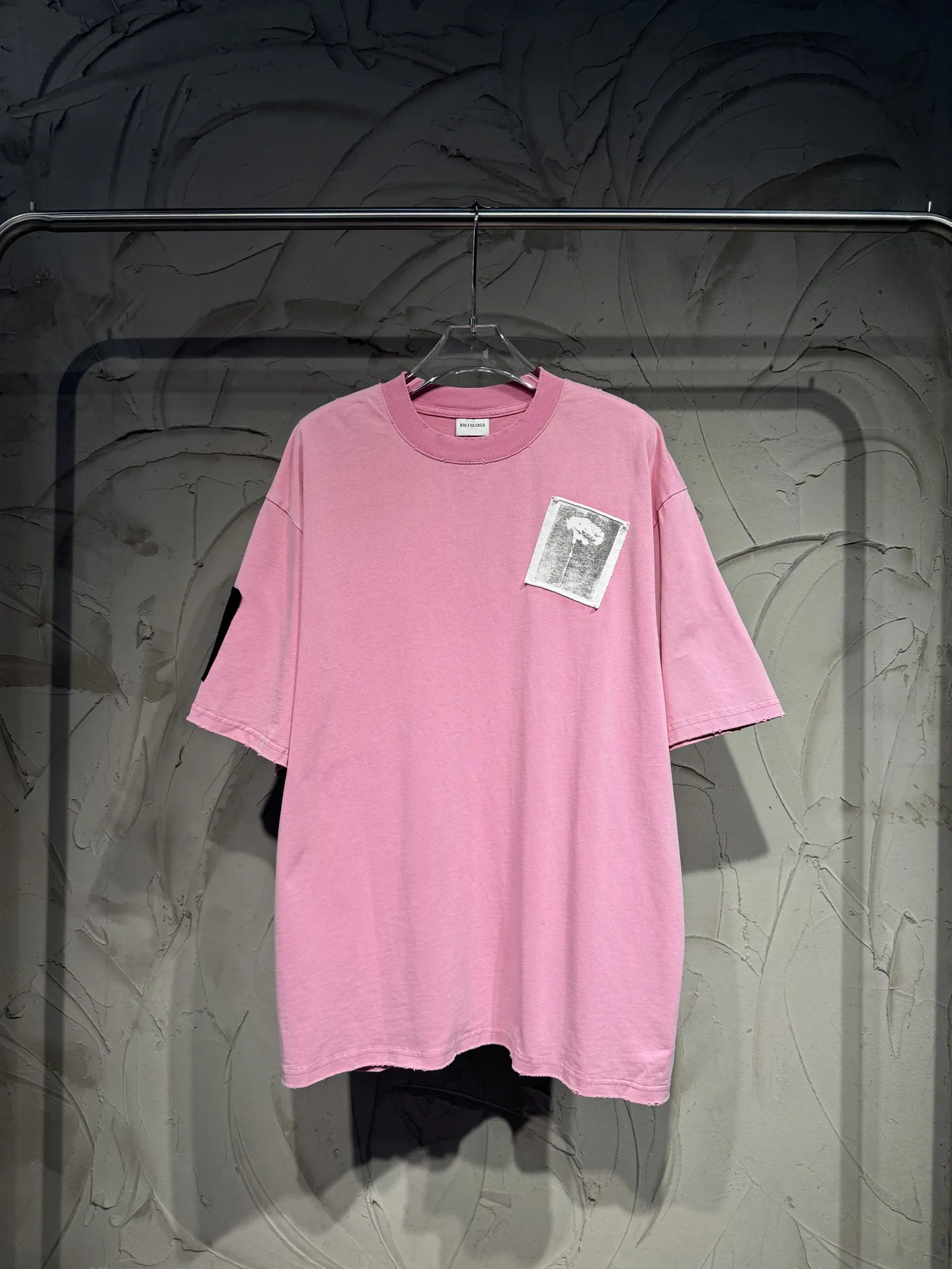 Distressed Rose Patch Oversized T-Shirt D17524326