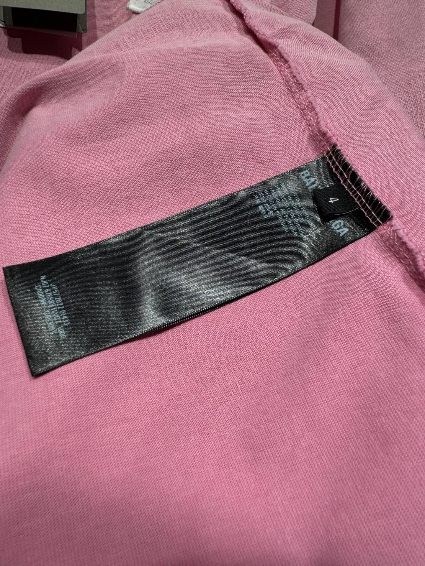 Distressed Rose Patch Oversized T-Shirt D17524326 — view 9