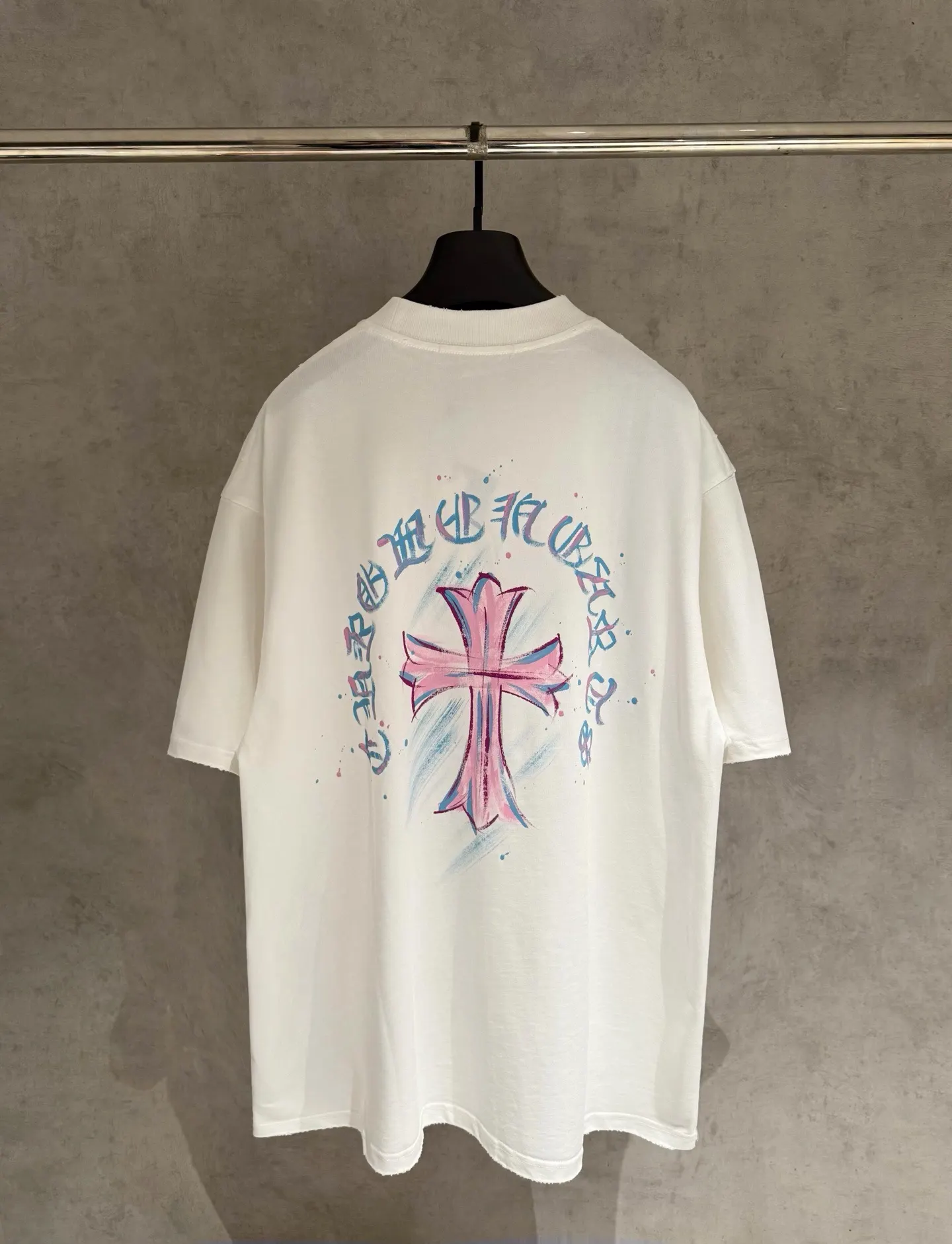 Hand-Painted Cross Logo Cotton T-Shirt D17519000 — view 2