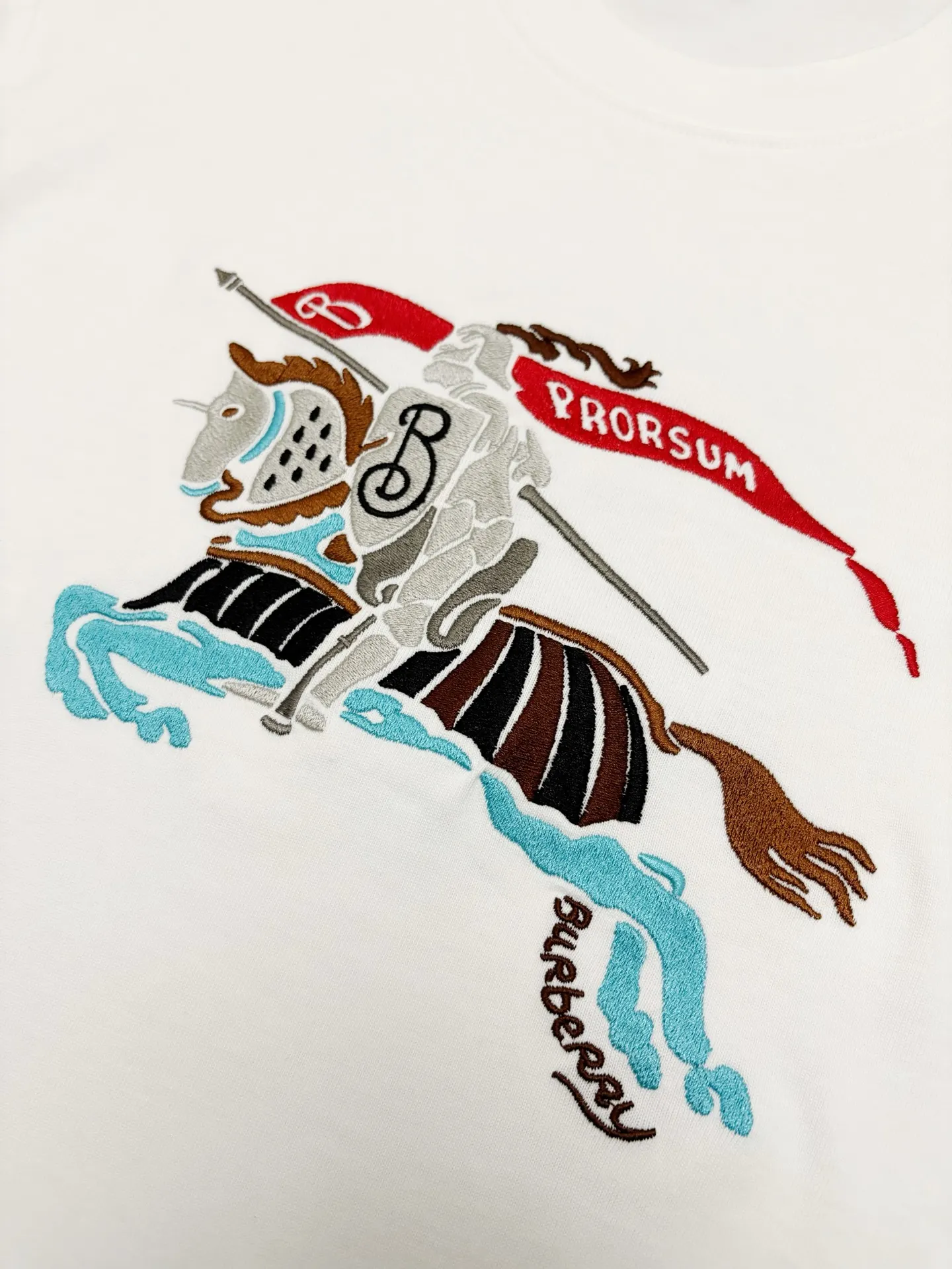 Embroidered Equestrian Knight Cotton T-Shirt D17515300 — view 5