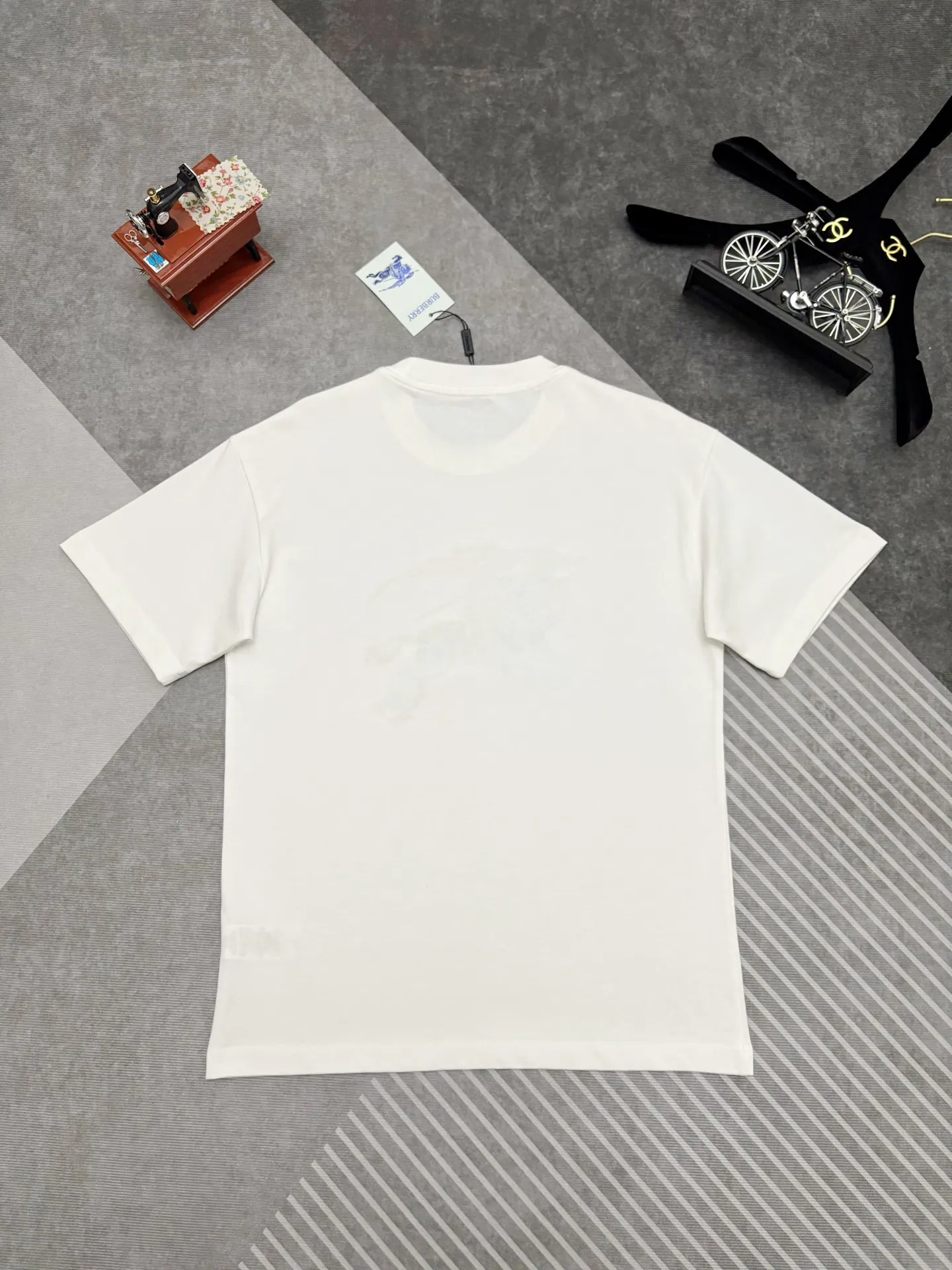 Embroidered Equestrian Knight Cotton T-Shirt D17515300 — view 8