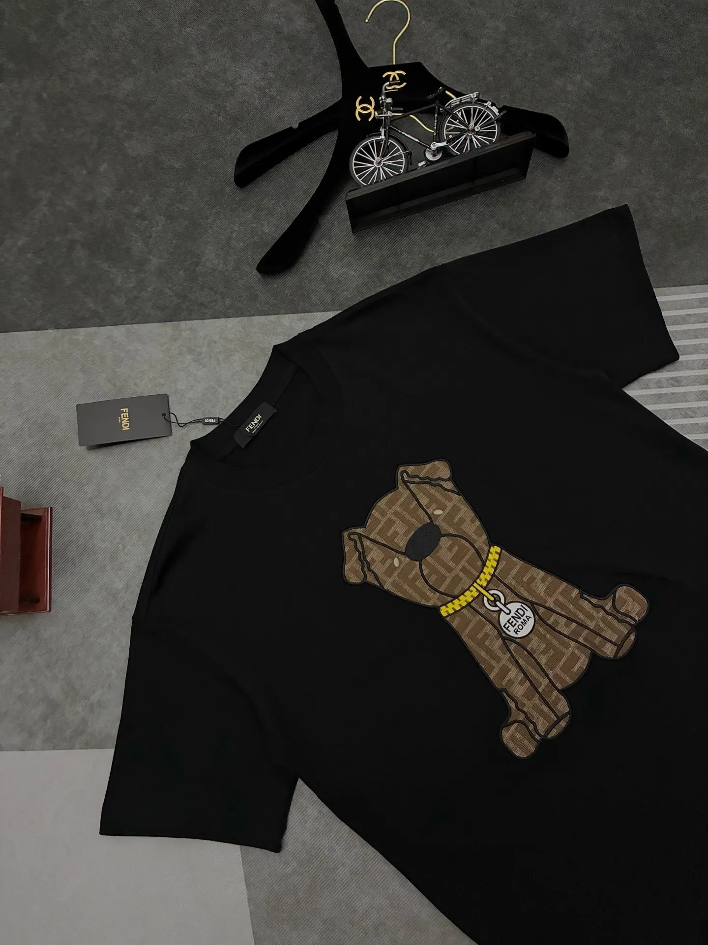 Embroidered Logo Dog Cotton T-Shirt D17515309 — view 2