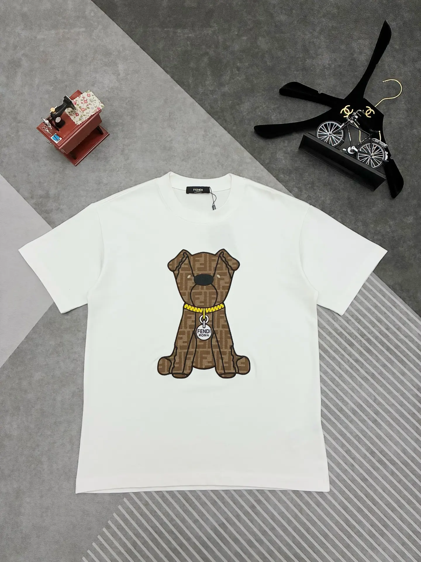 Embroidered Logo Dog Cotton T-Shirt D17515310