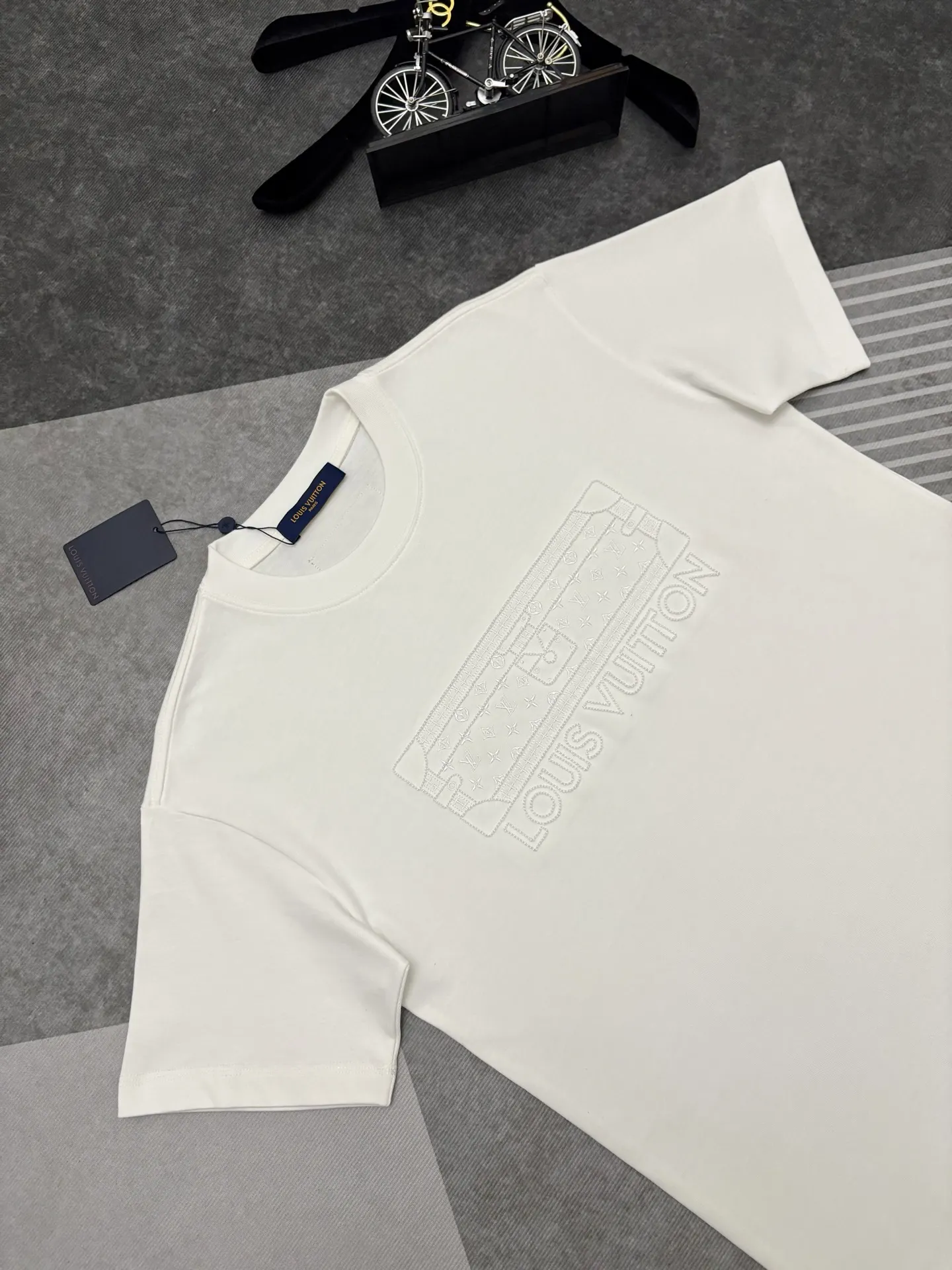 Embroidered Trunk Logo Cotton T-Shirt D17515285 — view 2