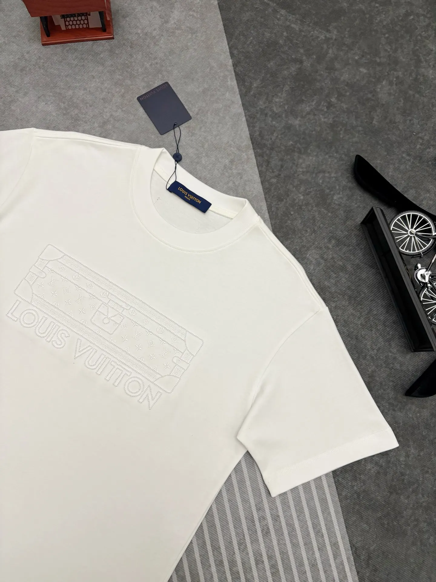 Embroidered Trunk Logo Cotton T-Shirt D17515285 — view 3