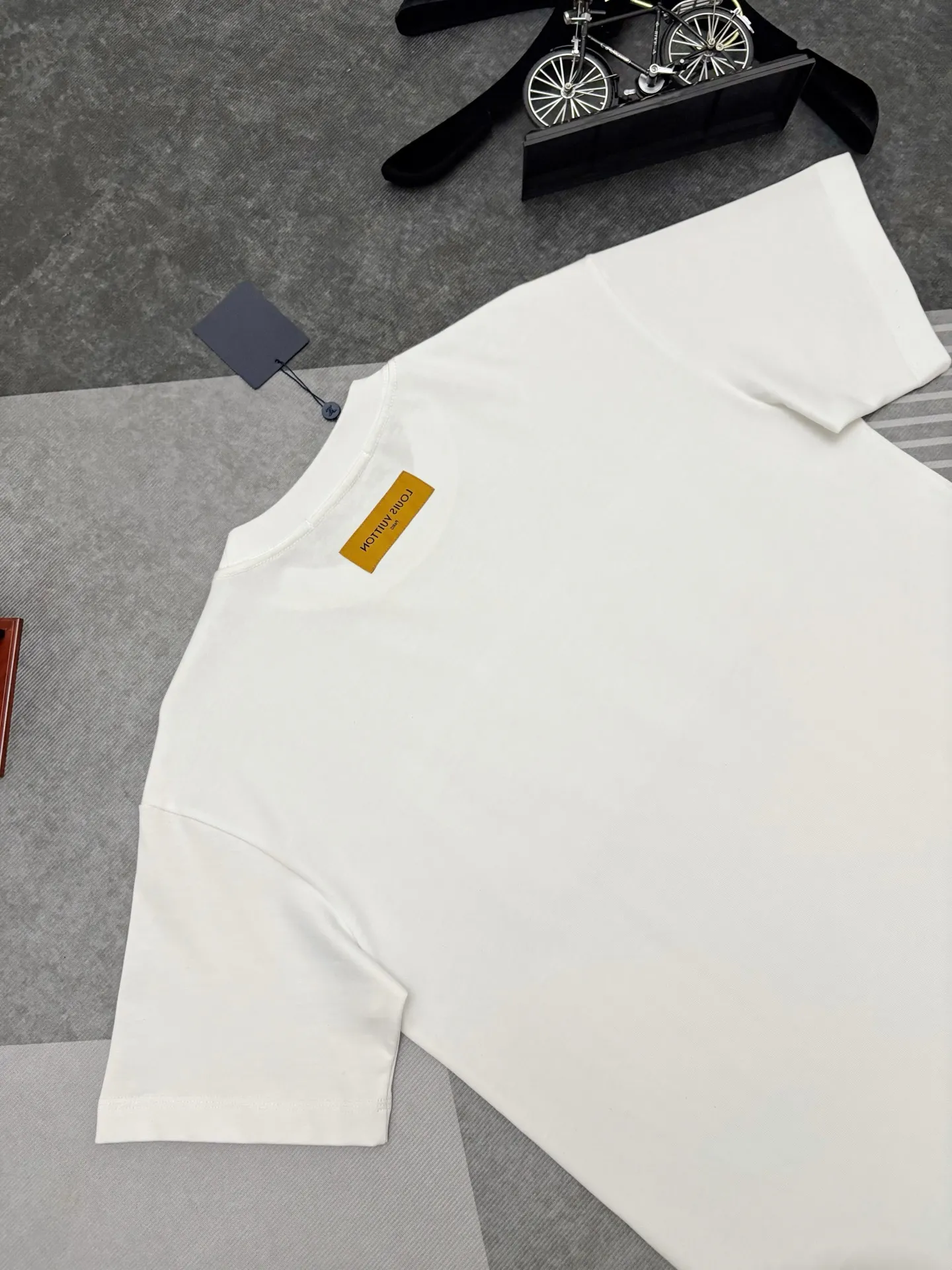 Embroidered Trunk Logo Cotton T-Shirt D17515285 — view 8
