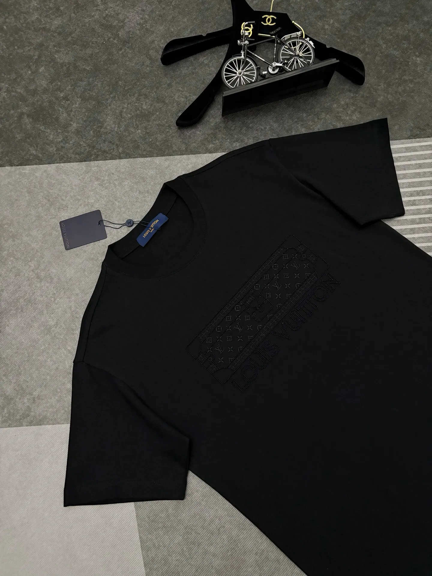 Embroidered Monogram Cotton T-Shirt D17515286 — view 2