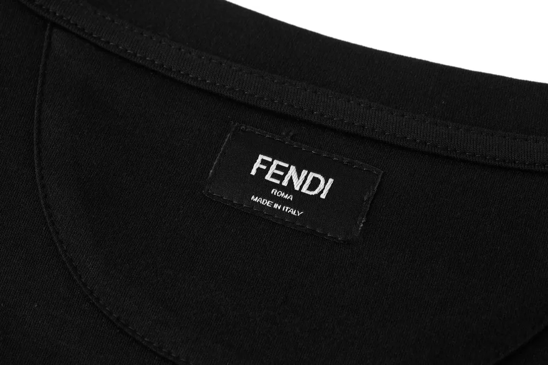 FF Logo Hardware Cotton T-Shirt D18014210 — view 4