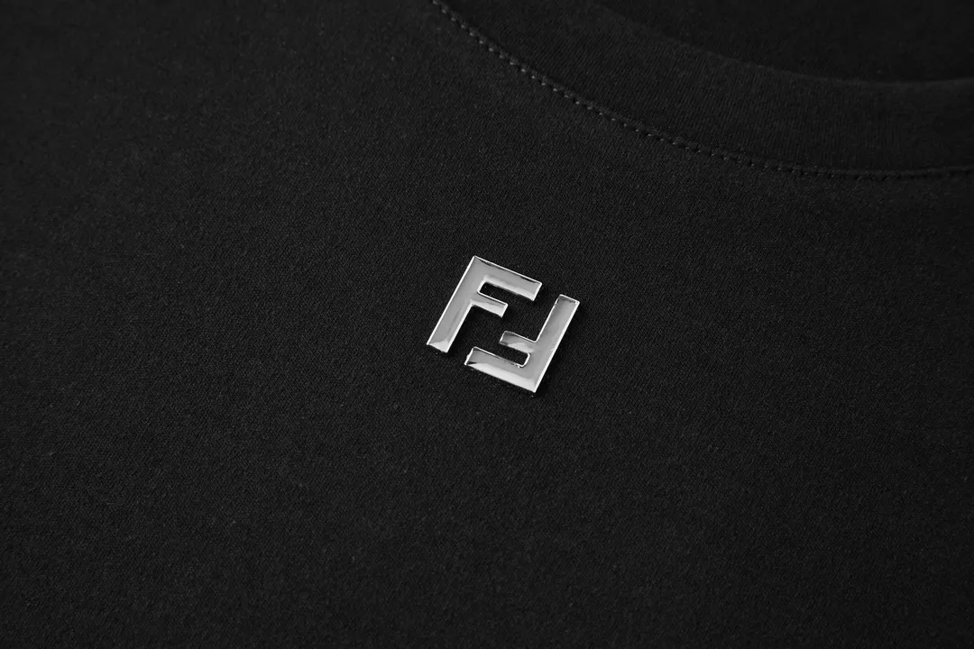 FF Logo Hardware Cotton T-Shirt D18014210 — view 5