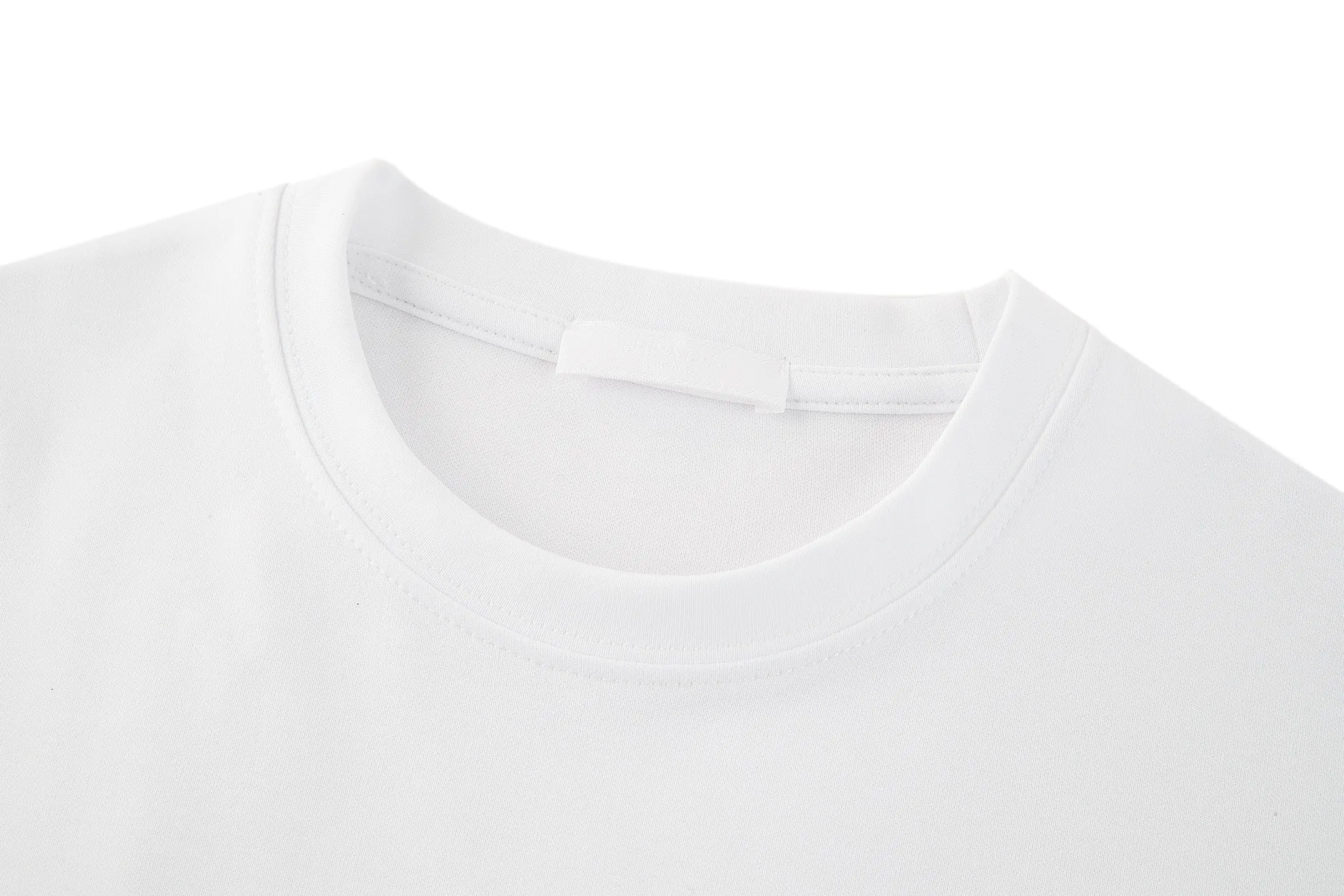 Oversized Logo-Badge Cotton T-Shirt D18014179 — view 3