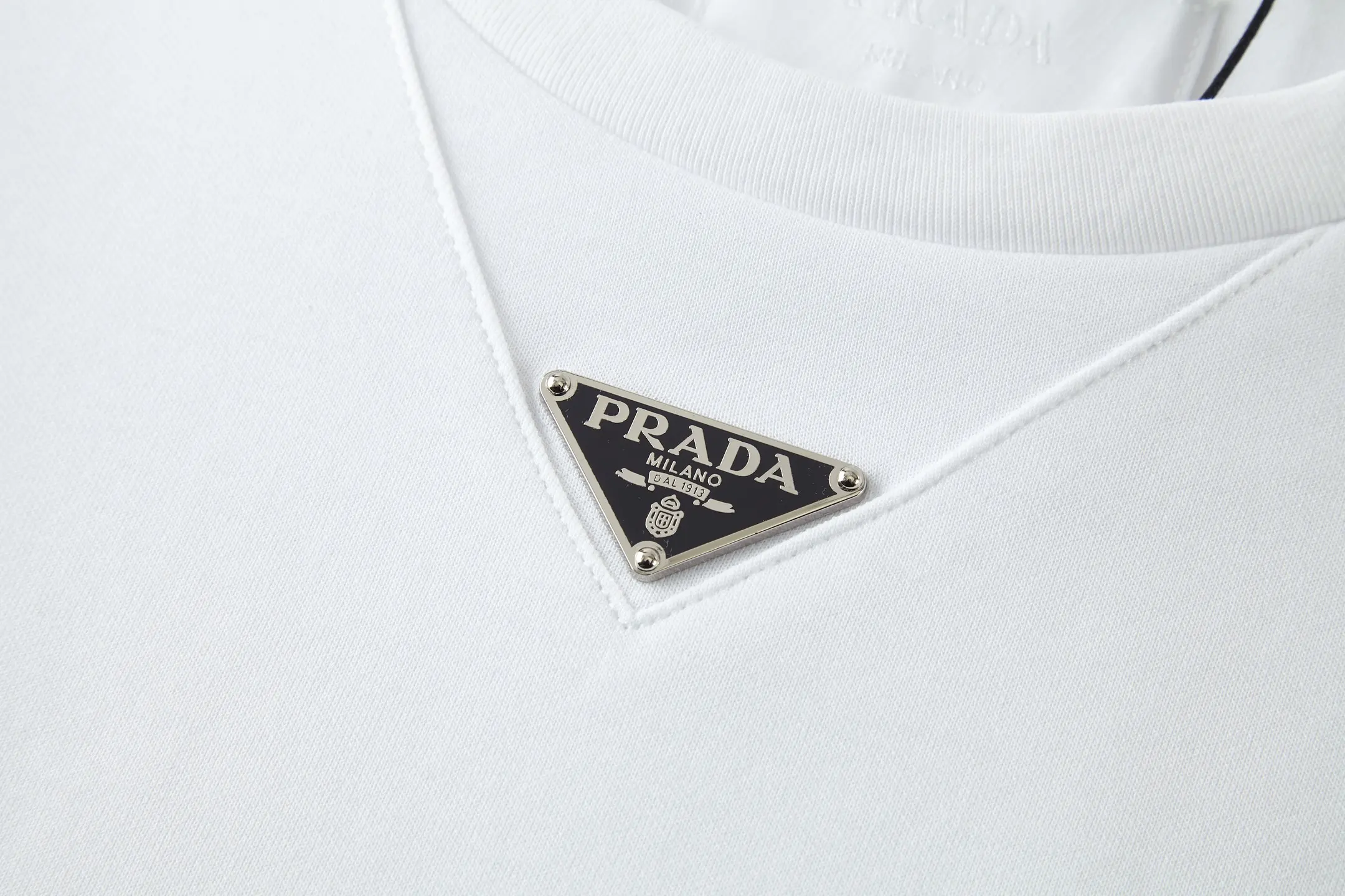 Logo-Embellished Oversized Cotton T-Shirt D18014216 — view 4