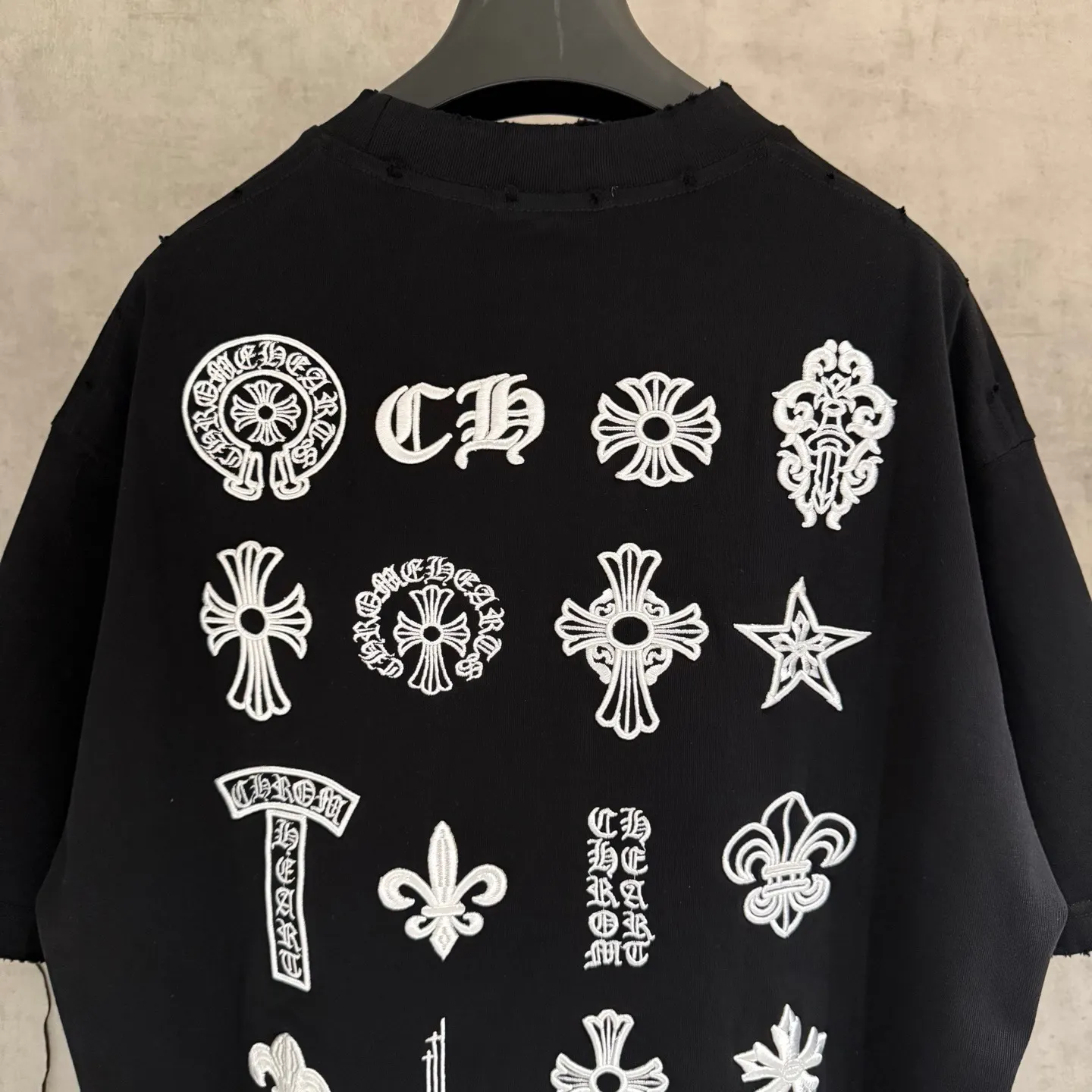 Embroidered Heavyweight Cotton T-Shirt D18018999 — view 4