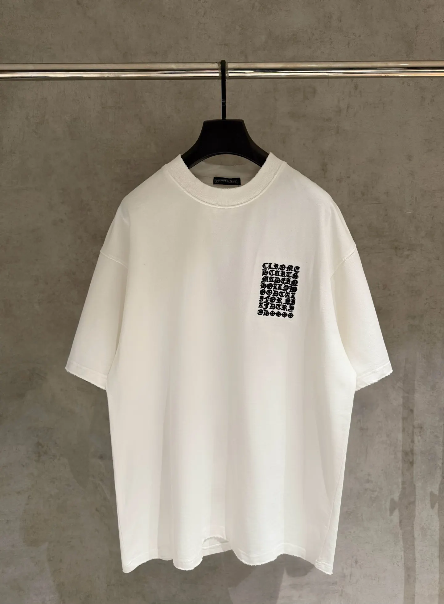 Embroidered Heavyweight Cotton T-Shirt D18018998