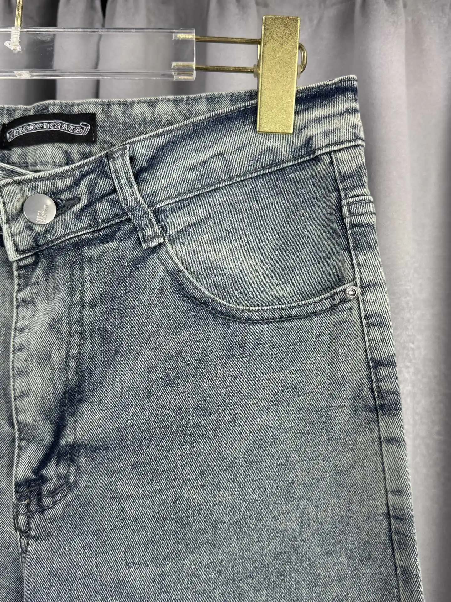Chrome Hearts Embossed Cross Logo Jeans D18019562 — view 3