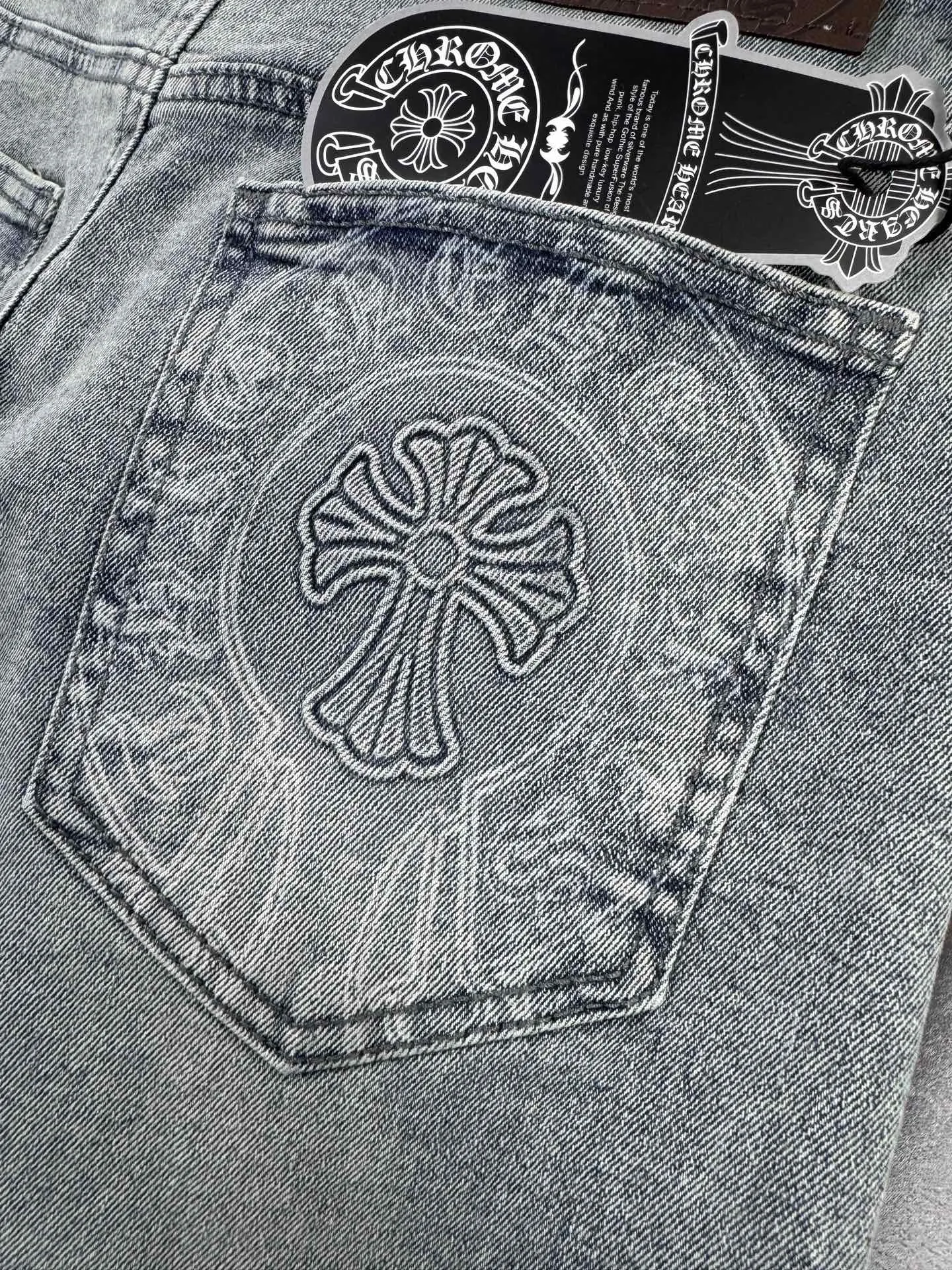 Chrome Hearts Embossed Cross Logo Jeans D18019562 — view 9