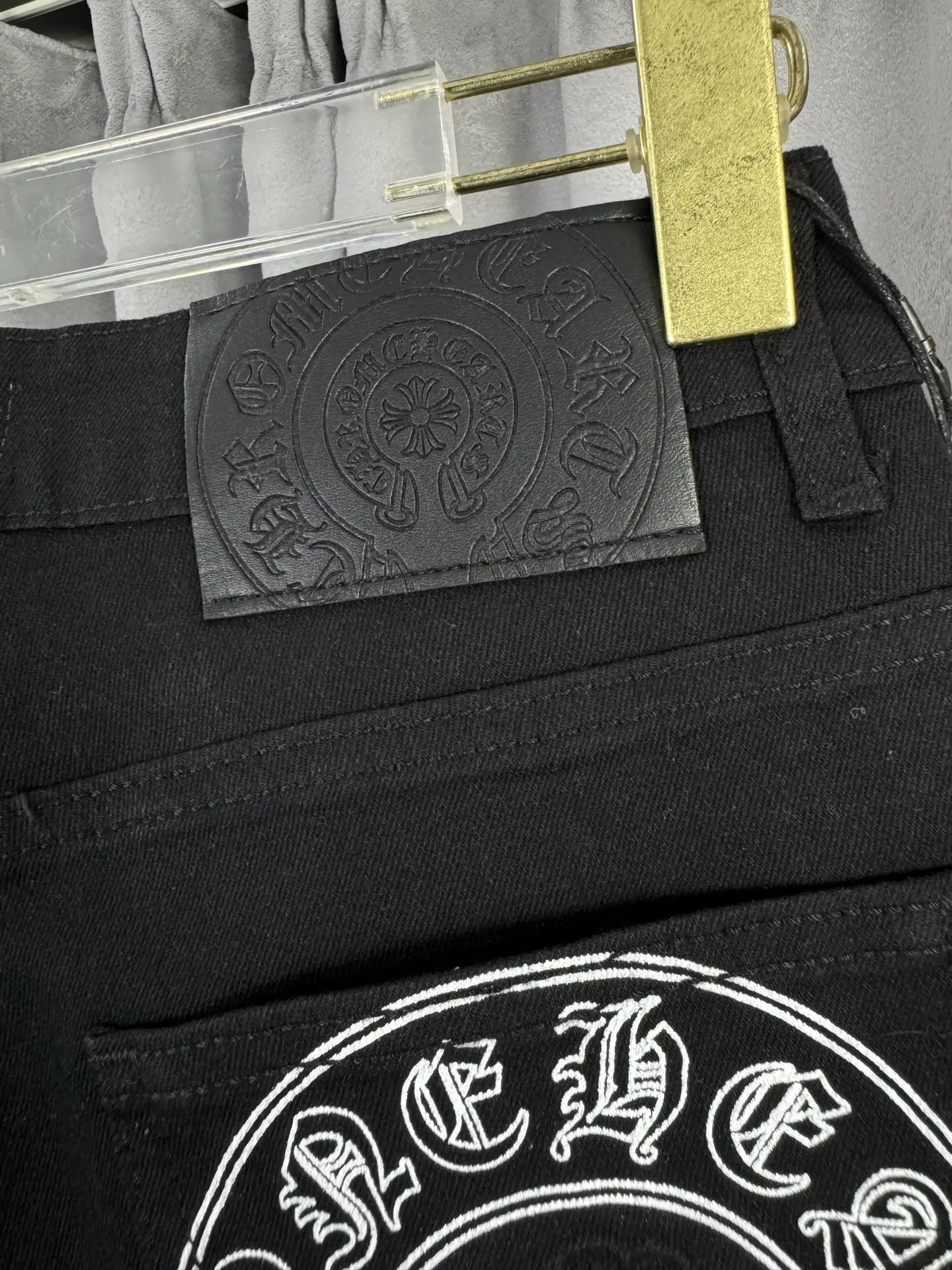 Chrome Hearts Logo-Embroidered Straight-Leg Jeans D18019561 — view 9