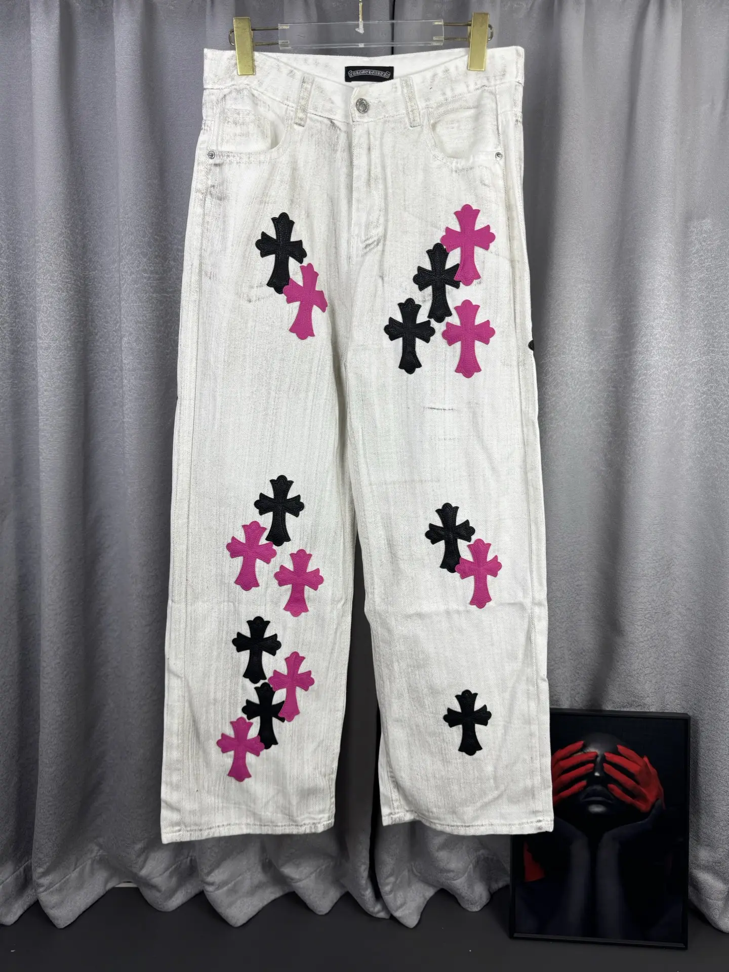 Cross Patch Remake Straight-Leg Jeans D18019549