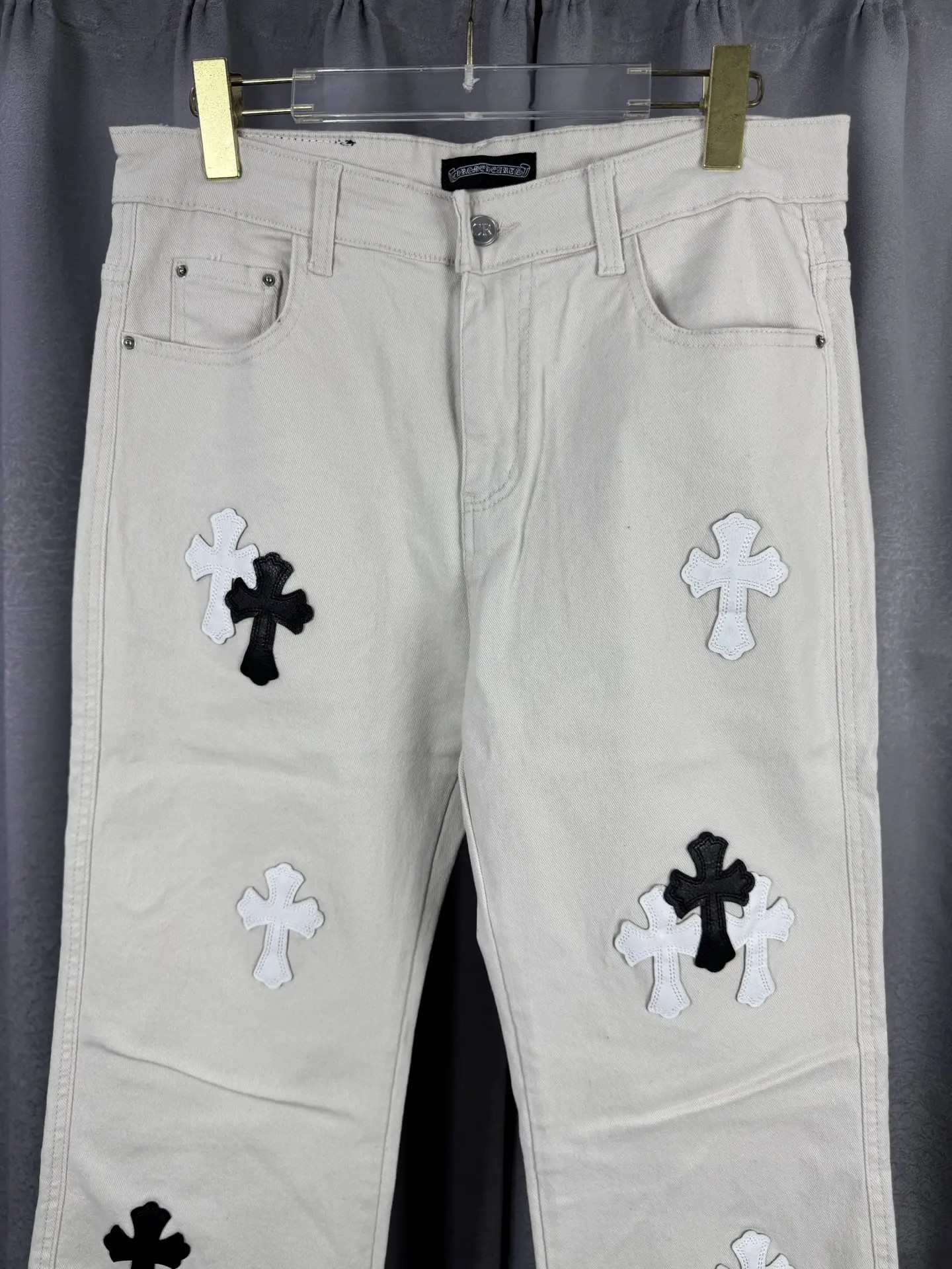 Chrome Hearts Leather Patch Remake Jeans D18019548 — view 3