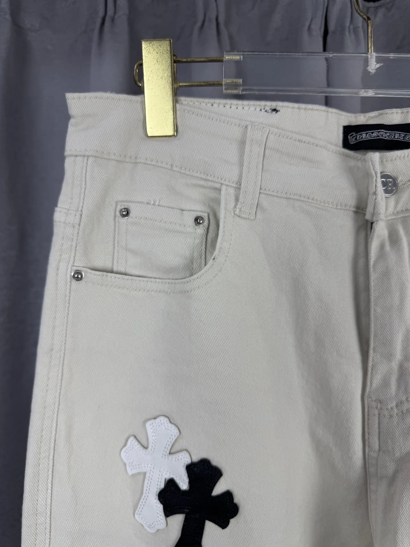 Chrome Hearts Leather Patch Remake Jeans D18019548 — view 4