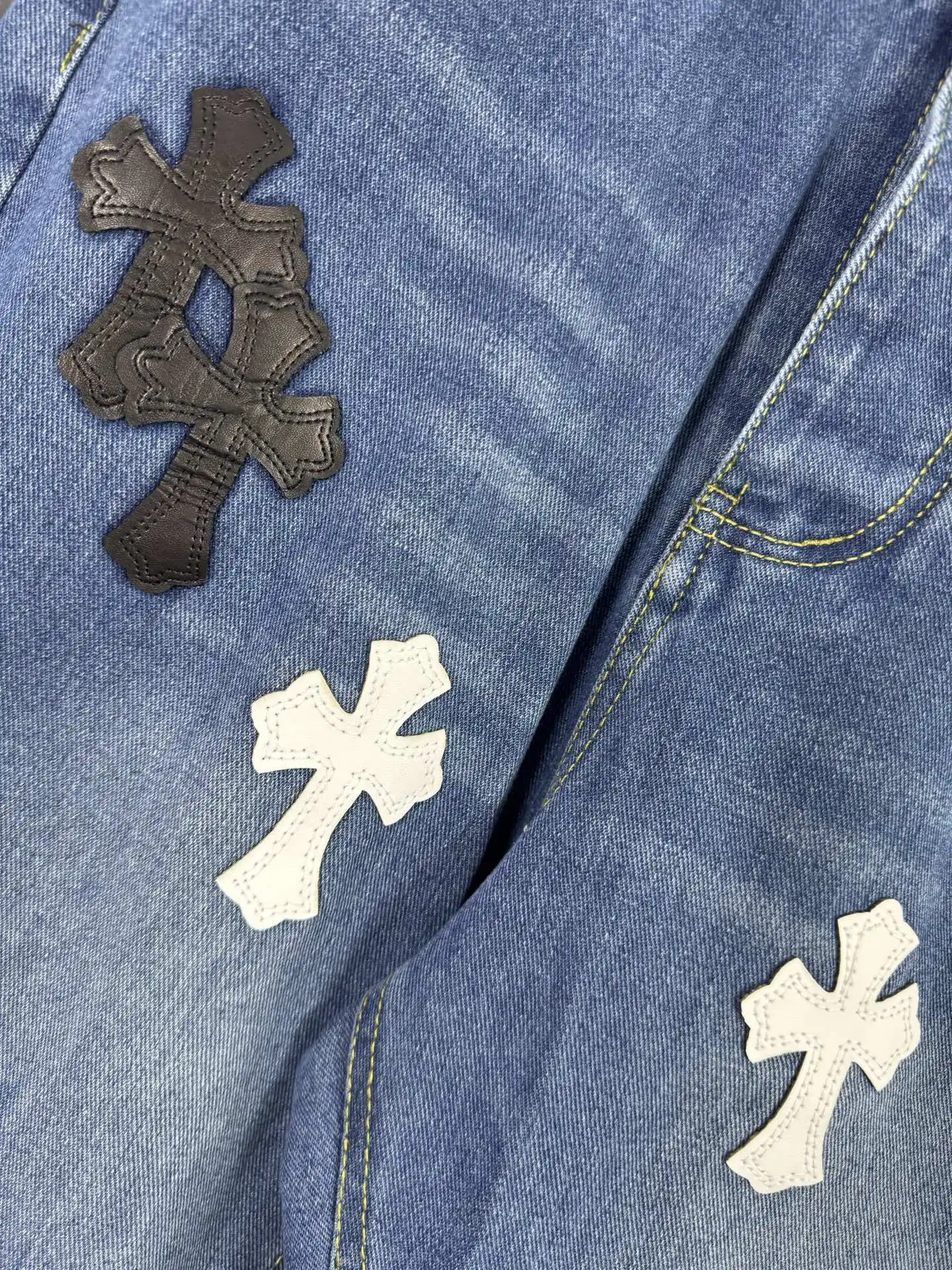 Cross Patch Remake Straight-Leg Jeans D18019568 — view 7