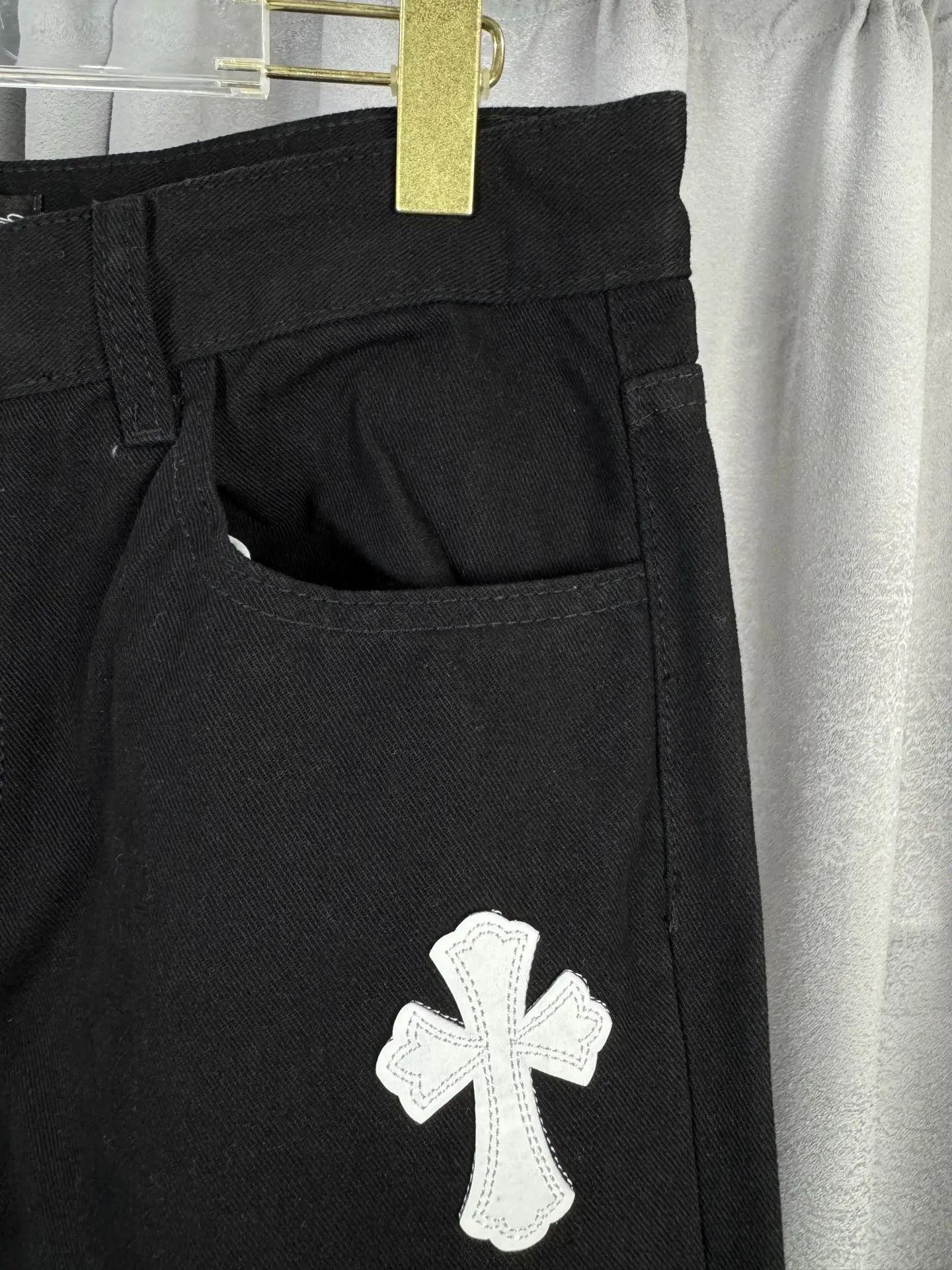 Chrome Hearts Leather Cross Patch Straight-Leg Jeans D18019578 — view 4