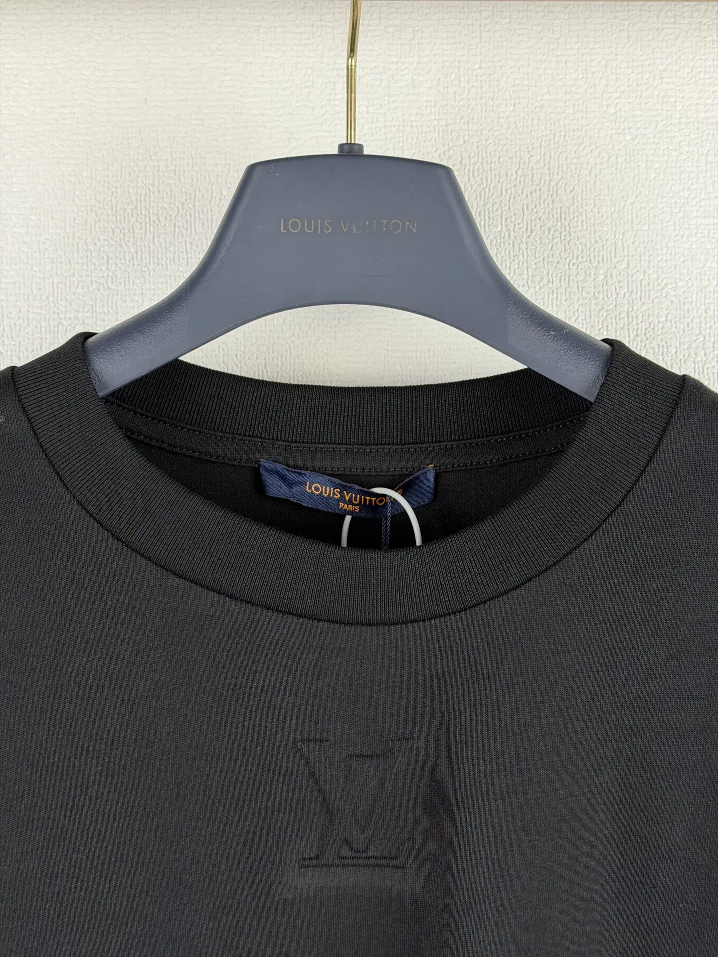 Embossed Logo Long-Sleeve T-Shirt D18524925 — view 5