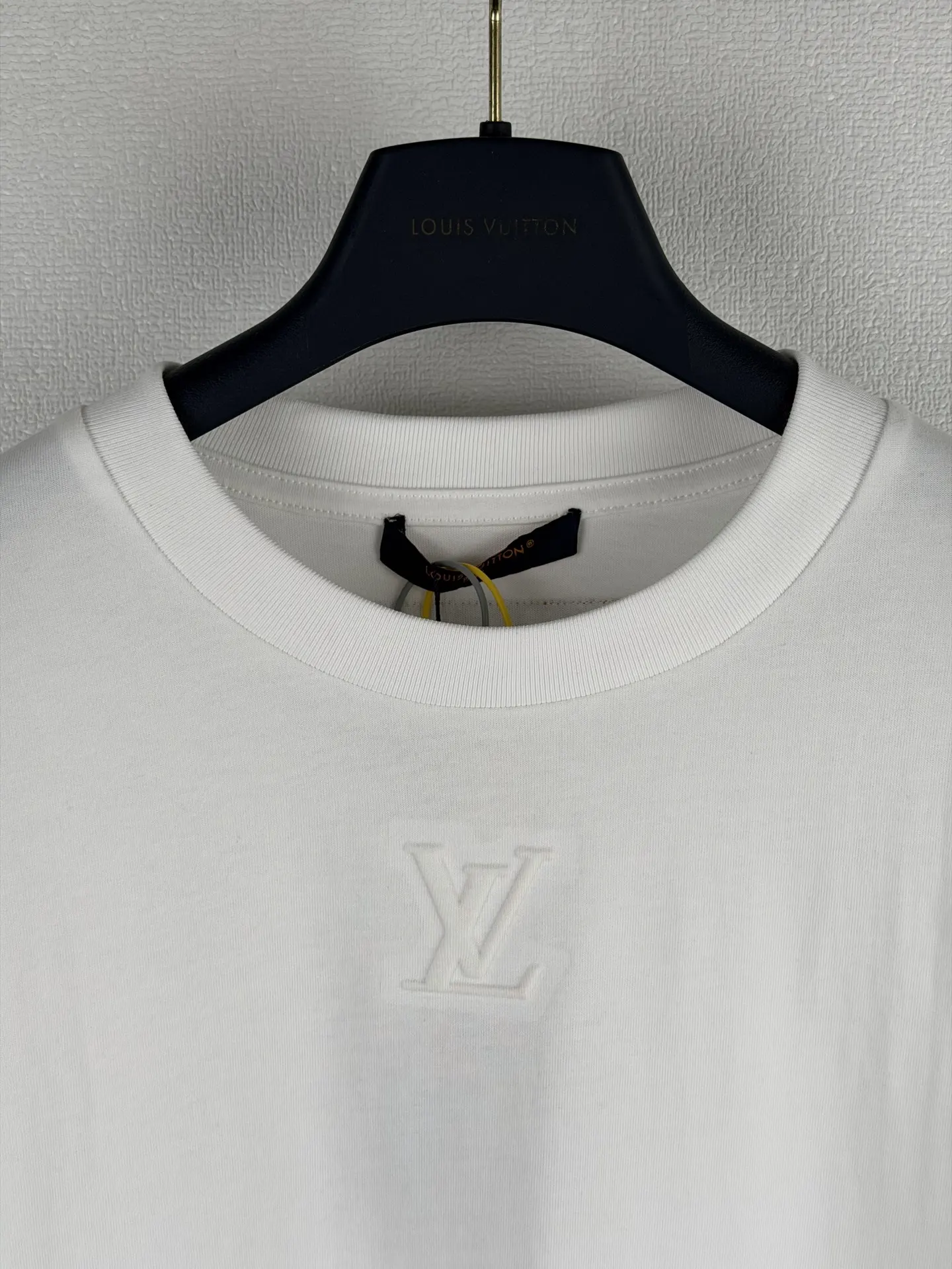 Embossed Logo Long-Sleeve T-Shirt D18524926 — view 5