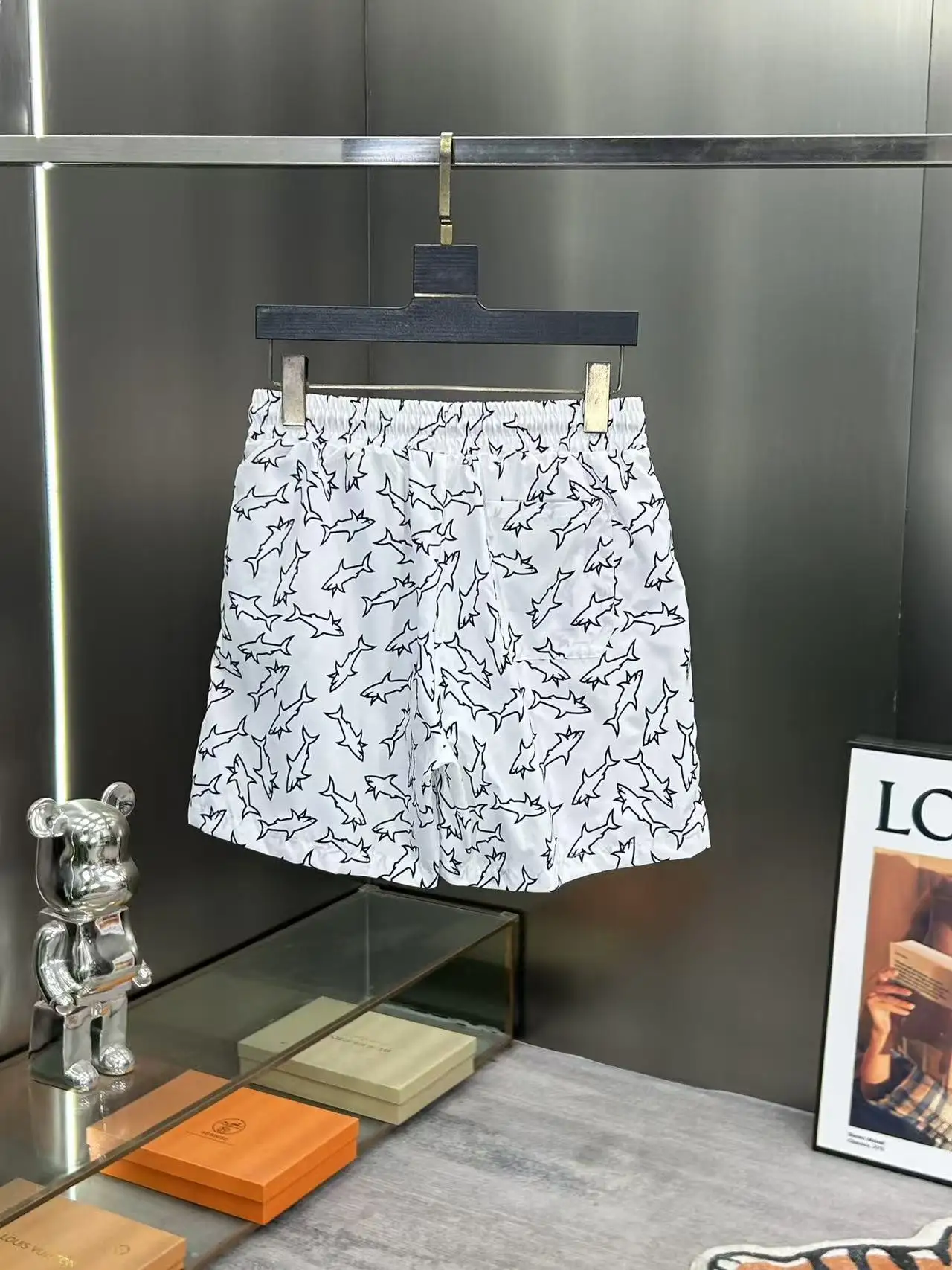 Shark Print Quick-Dry Swim Shorts D18512383 — view 2