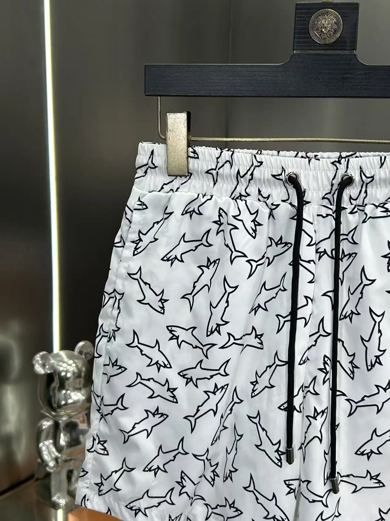 Shark Print Quick-Dry Swim Shorts D18512383 — view 4