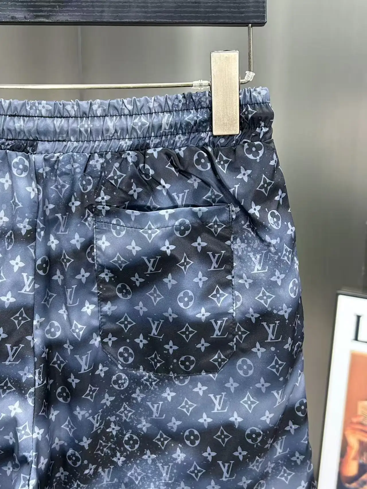 Monogram Print Quick-Dry Swim Shorts D18512379 — view 6