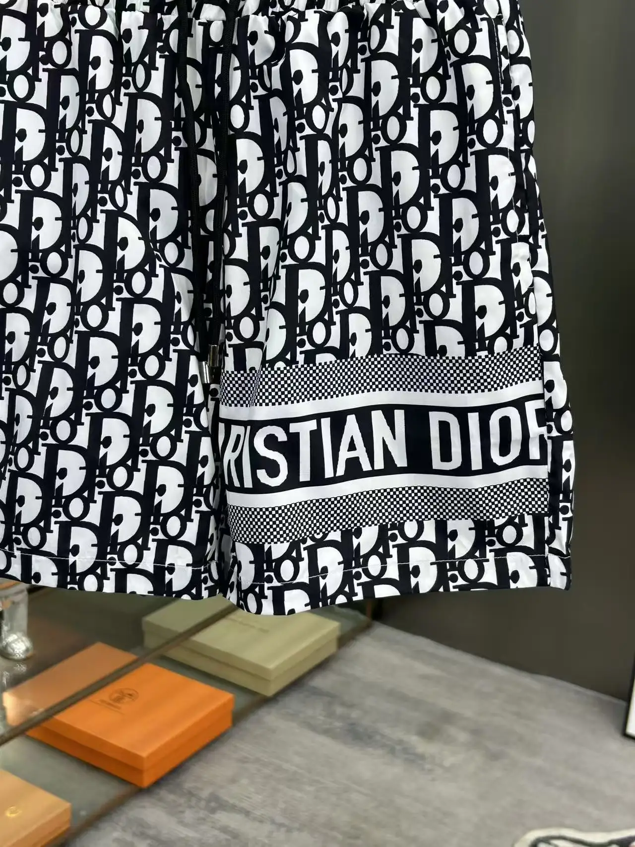 Oblique Monogram Quick-Dry Shorts D18512395 — view 5